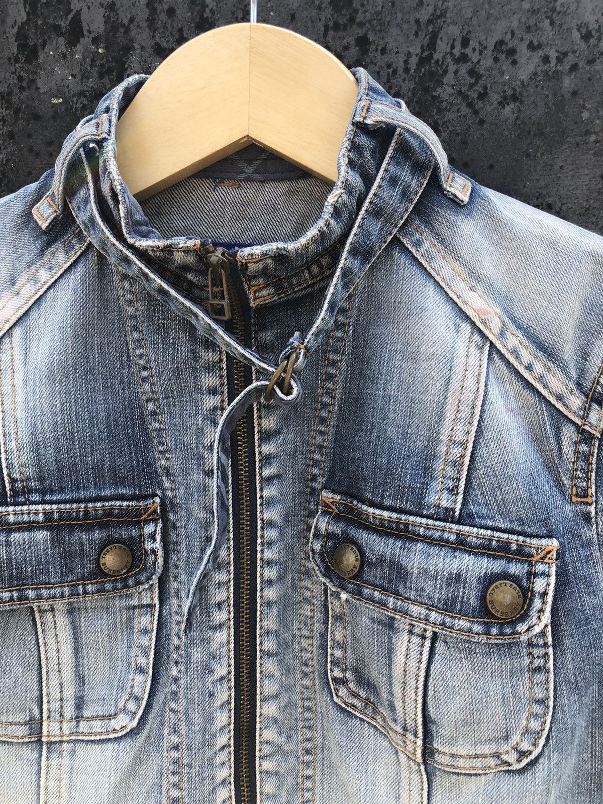 Burberry Burberry London Blue Label Denim Jacket Vintage Japan Only Size M / US 6-8 / IT 42-44 - 3 Thumbnail