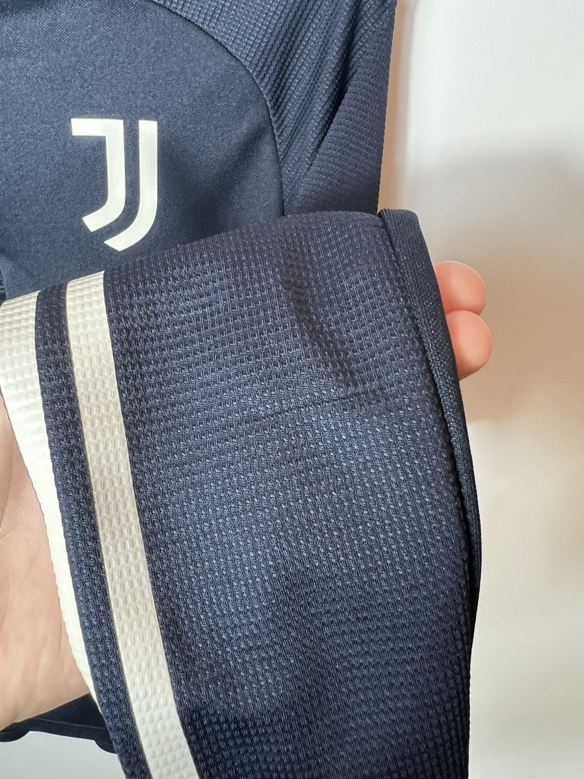 Adidas Vintage Adidas Juventus 2020 football soccer Long Sleeve Size US S / EU 44-46 / 1 - 8 Thumbnail