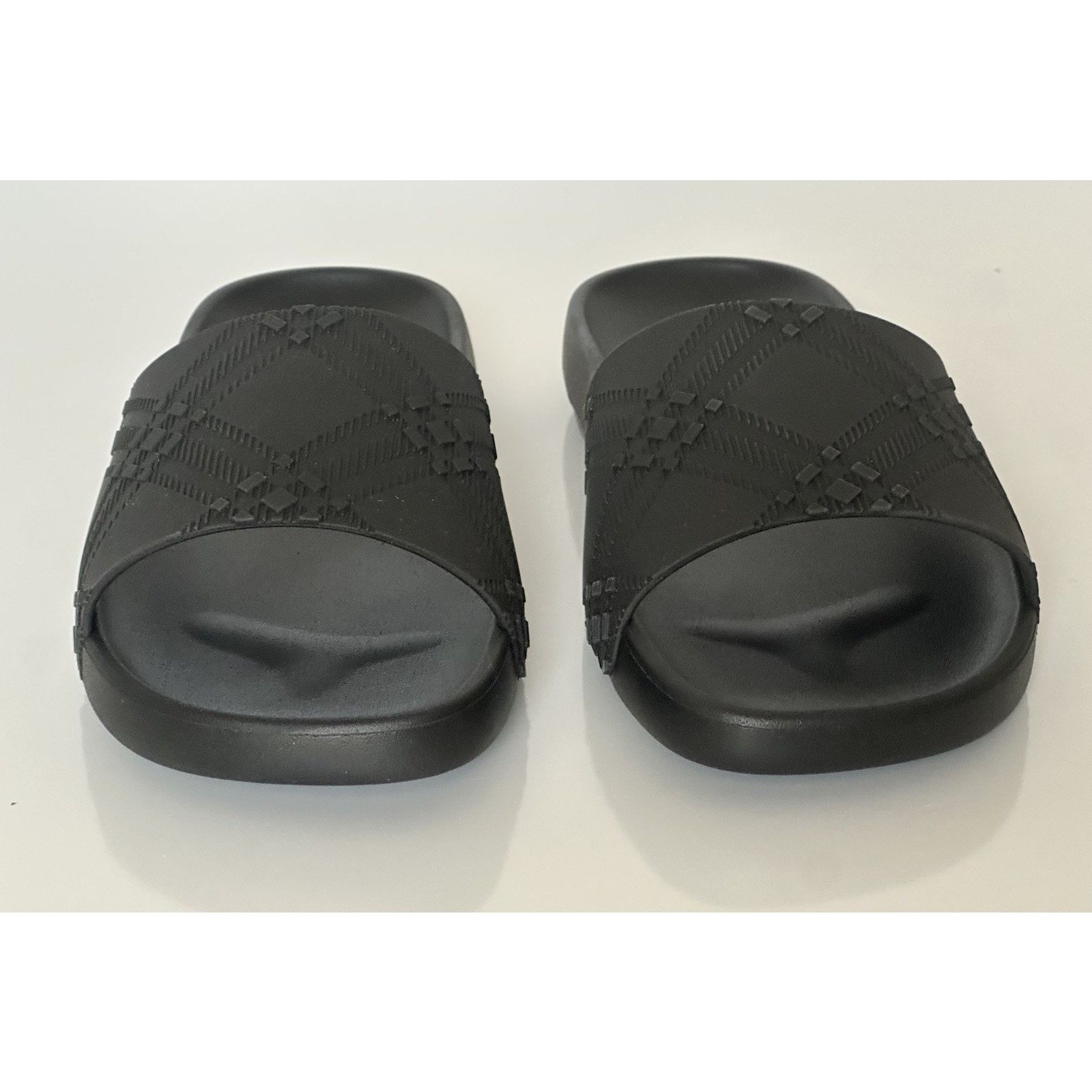 Burberry Burberry Dive Black Rubber Sandals 11 US (44 Euro) 8104718 Size US 11 / EU 44 - 6 Thumbnail