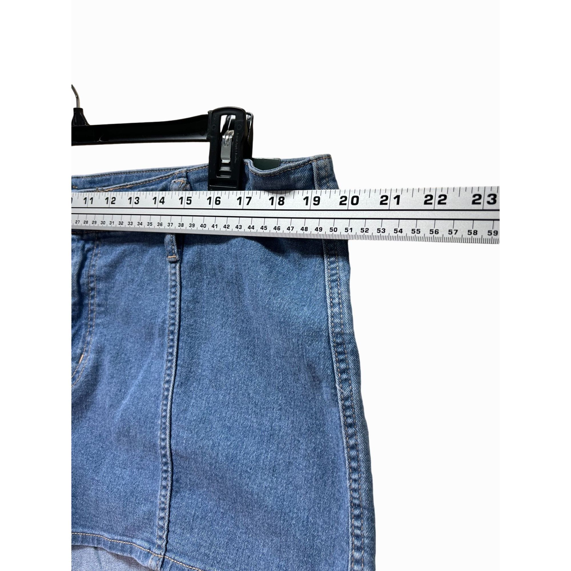 Other Wild Fable - Women's Super-High Rise Jean Shorts- 2.5 in Ins Size 36" / US 14 / IT 50 - 3 Thumbnail
