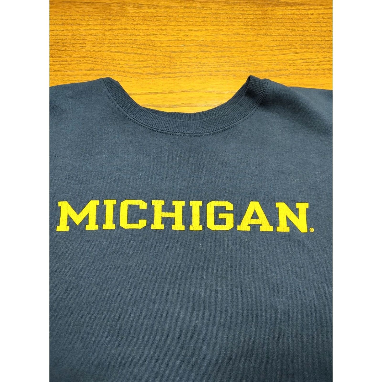 Champion VINTAGE Champion Michigan Wolverines Crewneck Sweatshirt Adult XL Blue Yellow Sweatshirt Logo 80s 90s Sports Mens Size US XL / EU 56 / 4 - 6 Thumbnail