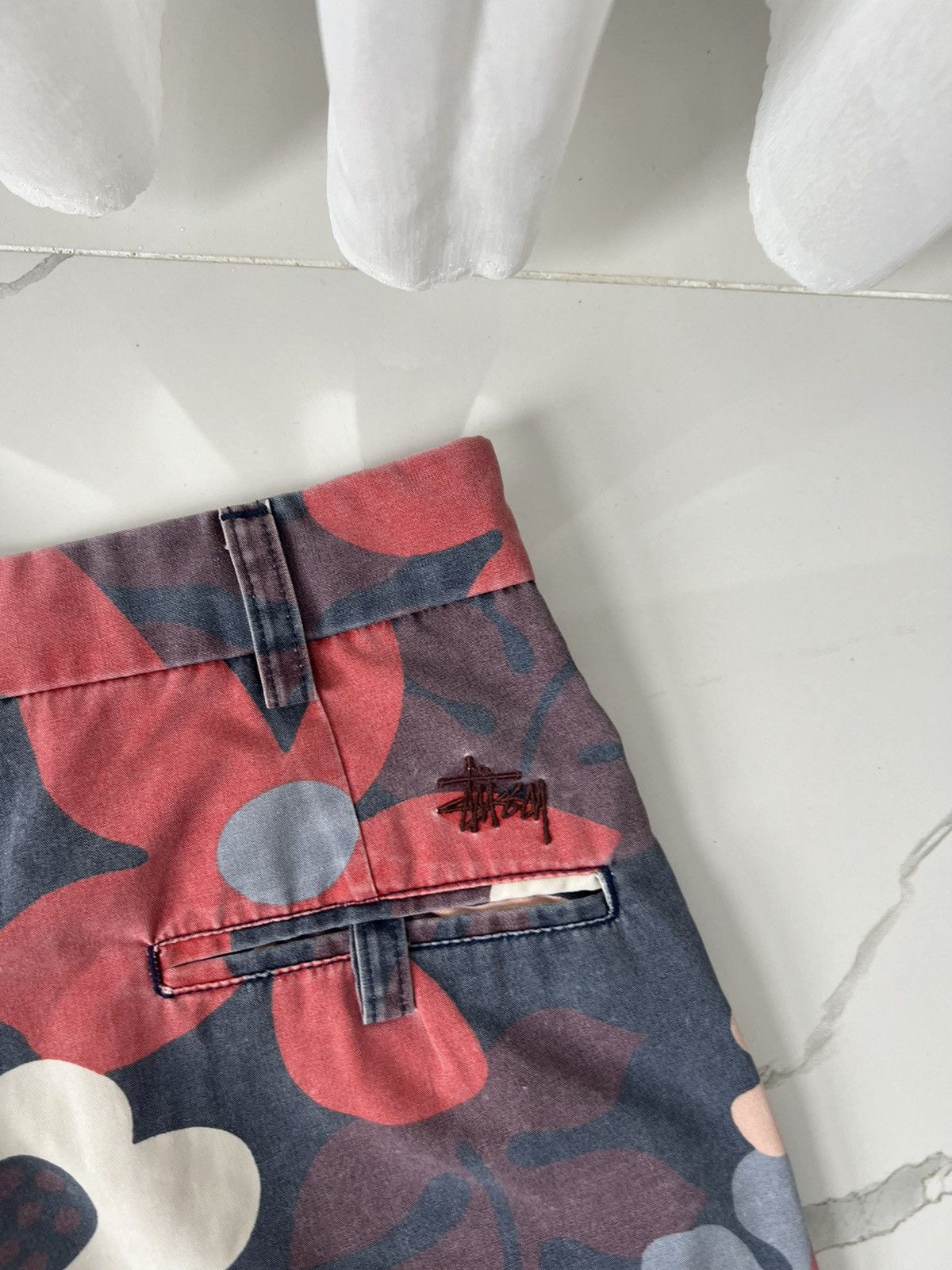 Stussy 00’s STUSSY FLORA FLOWERS Y2K CARGO SHORTS RARE Size US 31 - 3 Thumbnail