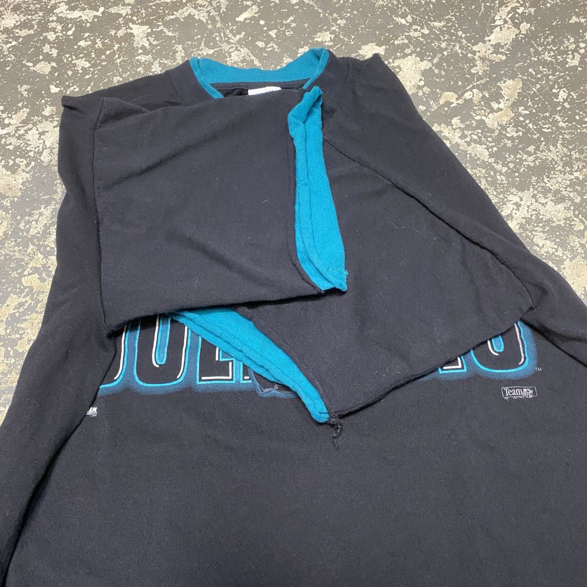 NFL × Salem Sportswear × Vintage Vintage Miami Dolphins NFL Salem Sportswear Tshirt Size US XL / EU 56 / 4 - 6 Thumbnail