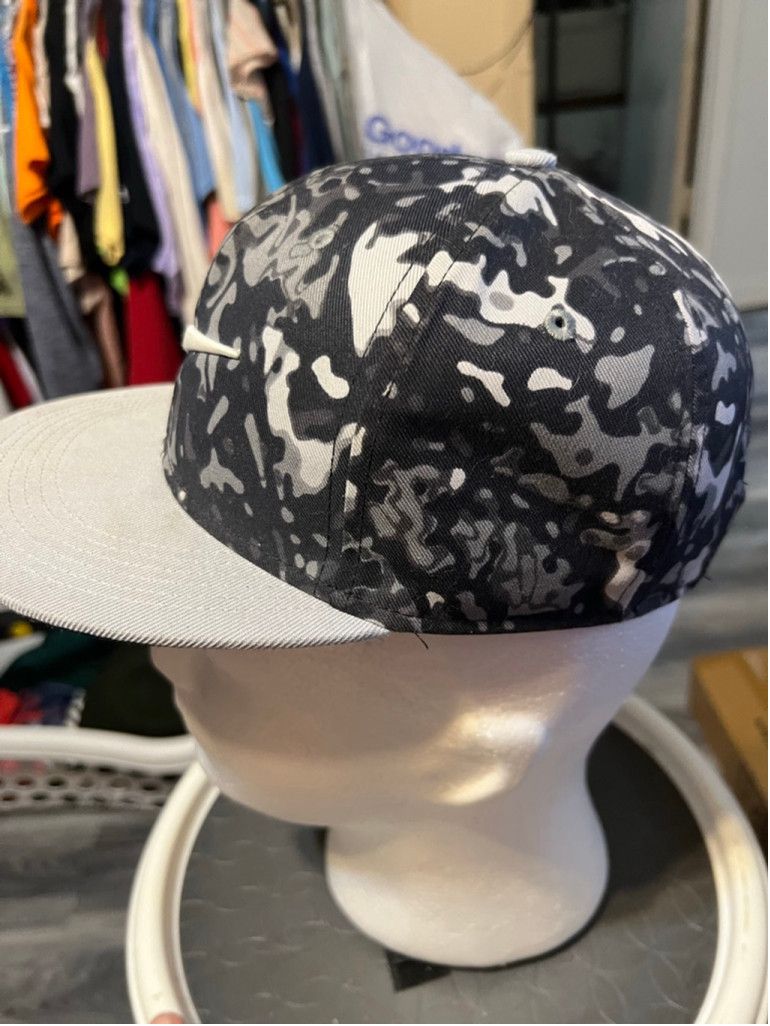 Nike Men's Nike True One Size Black Grey Camo Flat Brim Snapback Size ONE SIZE - 2 Thumbnail