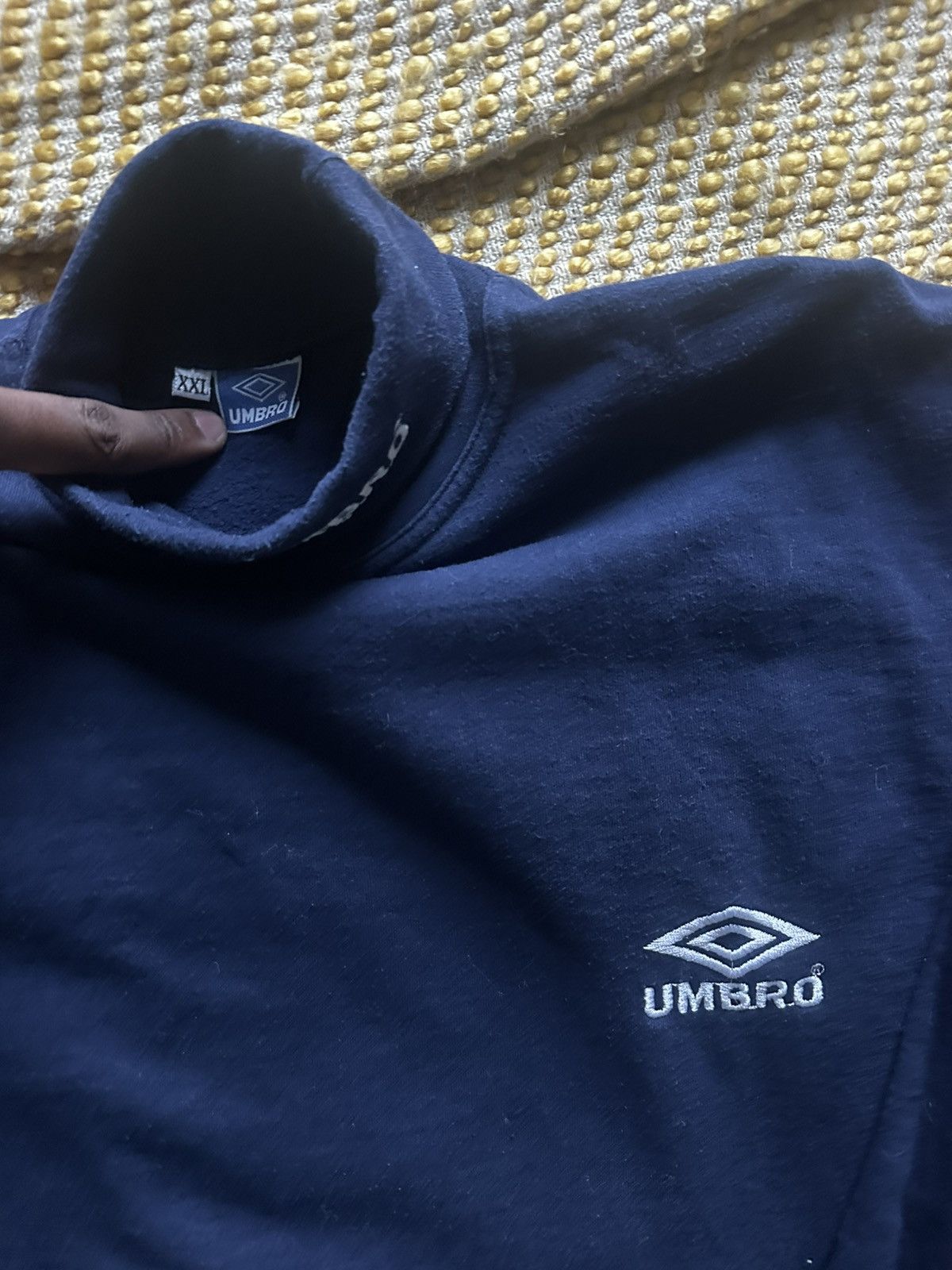 Umbro Vintage Umbro Turtleneck Longsleeve Size US L / EU 52-54 / 3 - 2 Thumbnail
