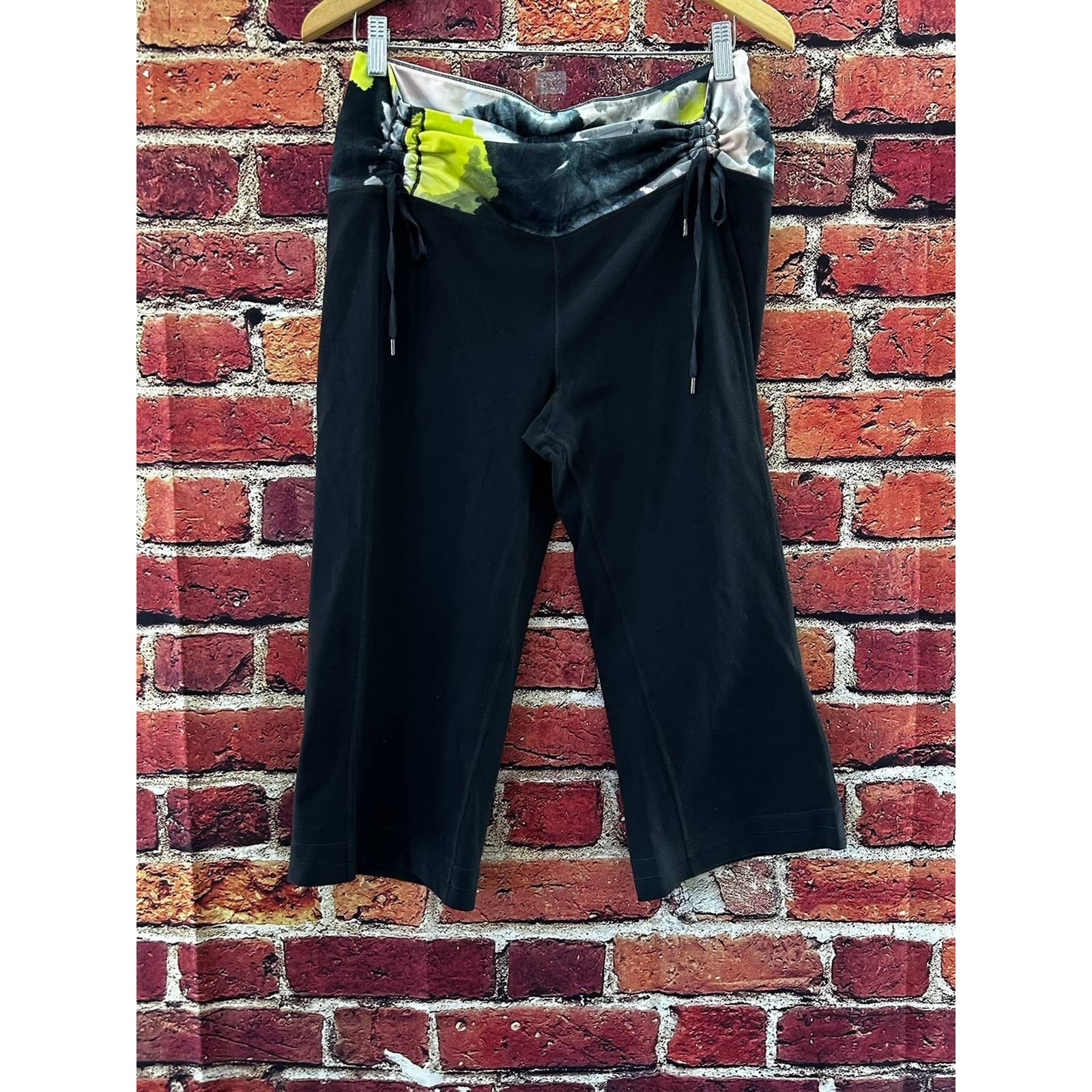 Lululemon Lululemon Capri size 10 Size 32" / US 10 / IT 46 - 2 Thumbnail