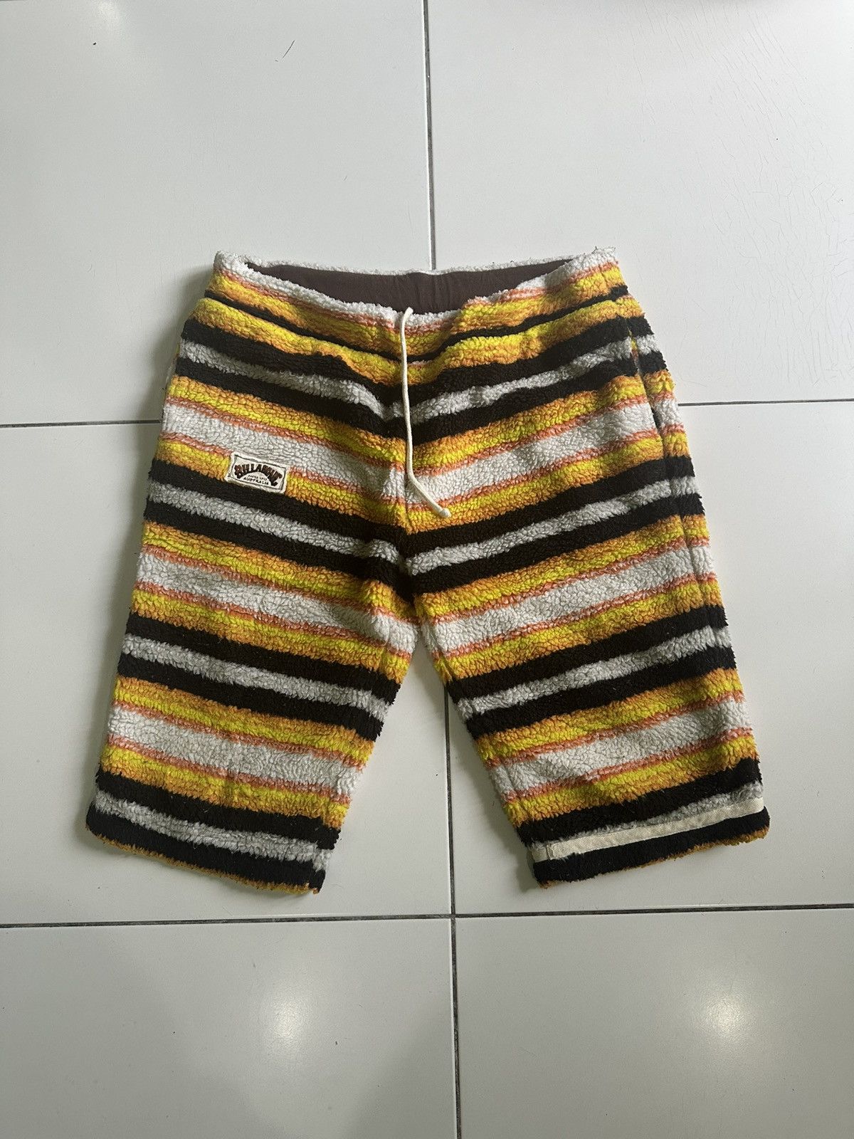 Billabong Vintage Billabong Fleece Short Surf pants Size US 35 - 1 Thumbnail