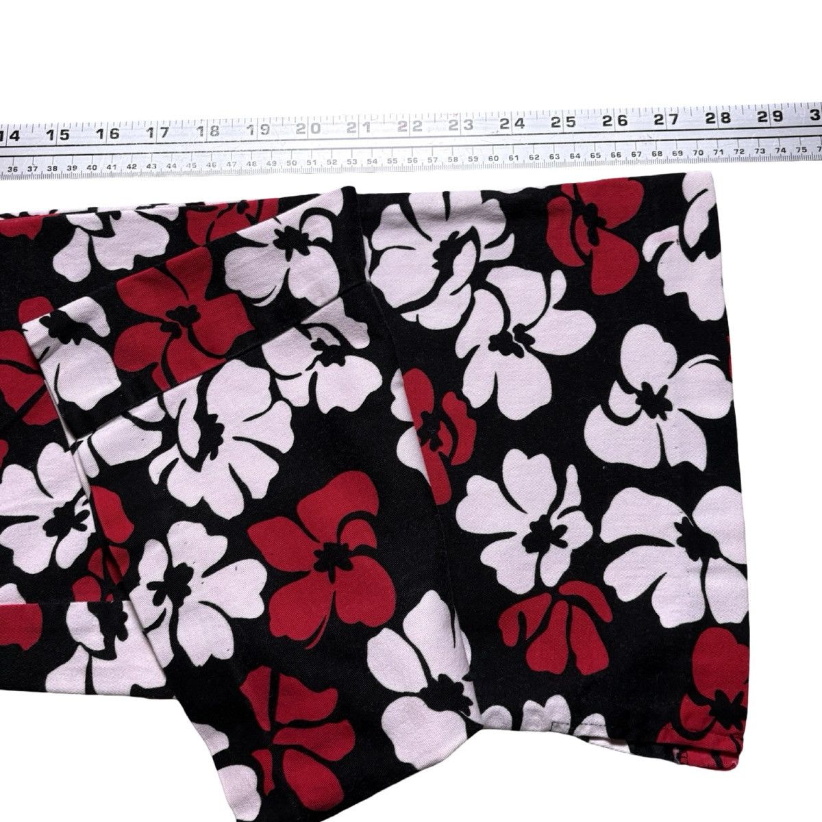 Other Vintage Y2K Hawaiian Floral Flare Pants No Boundaries 13 Size 30" / US 8 / IT 44 - 6 Thumbnail