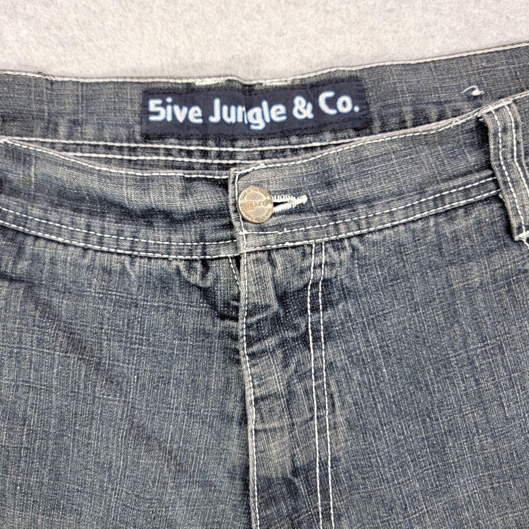 CO VINTAGE 5ive Jungle & Co Denim Jean Shorts Mens Bermuda Gray 44 Charcoal Wash Embroidered Pockets Size US 44 / EU 60 - 3 Thumbnail