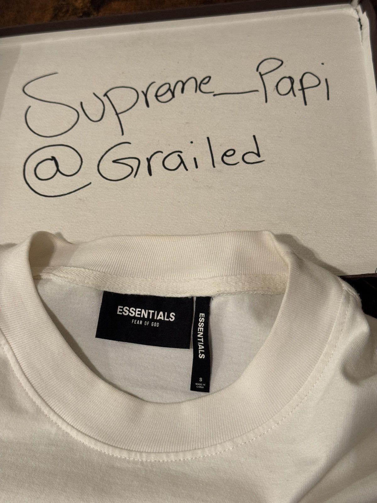 Fear of God 🔥Fear of God Essentials FW19 L/S Photo T-shirt SZ Sm White Size US M / EU 48-50 / 2 - 7 Thumbnail