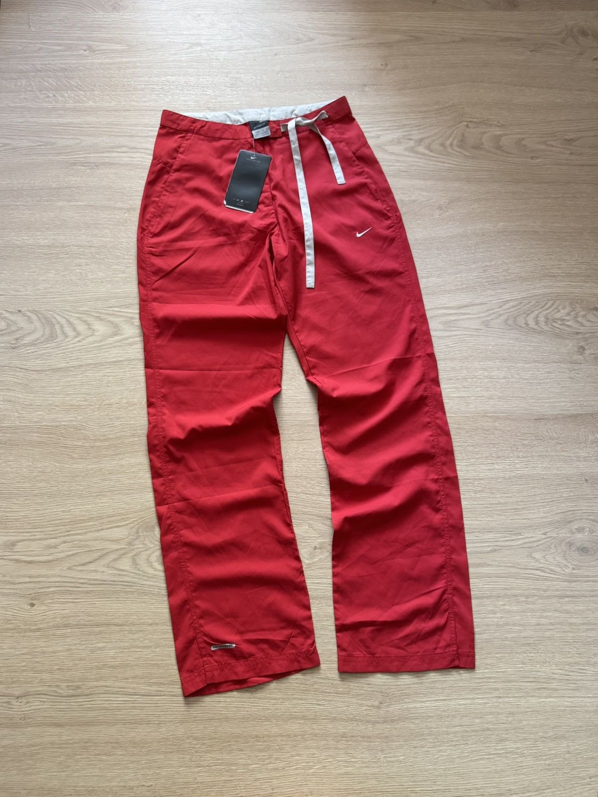 Vintage Vintage 90’s Nike y2k Japanese Red Every Day Women’s Pants Size 27" / US 4 / IT 40 - 1 Thumbnail