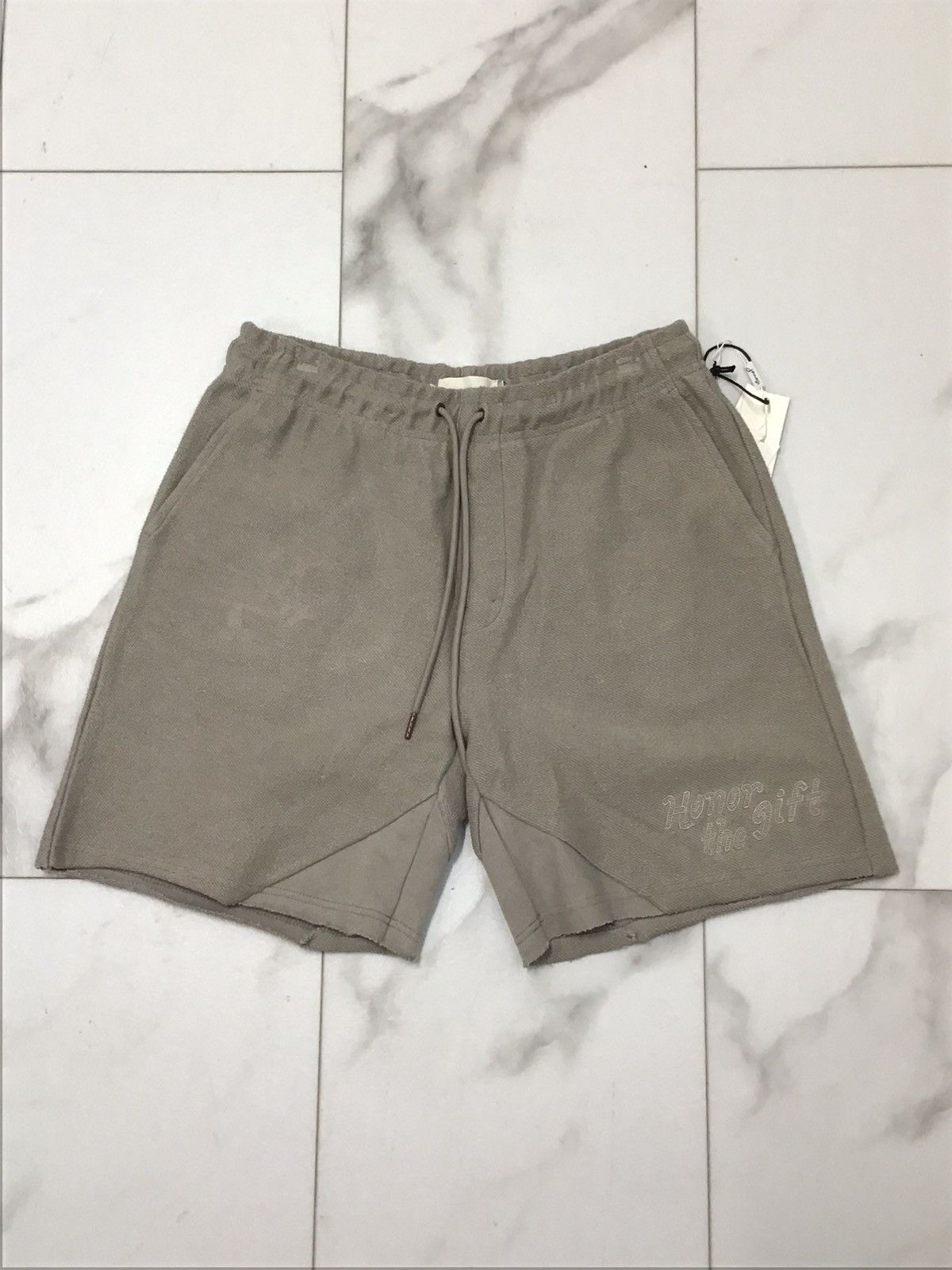 Honor the Gift HONOR THE GIFT BLOCK PARTY REVERSE TERRY SHORT Size US 34 / EU 50 - 1 Thumbnail