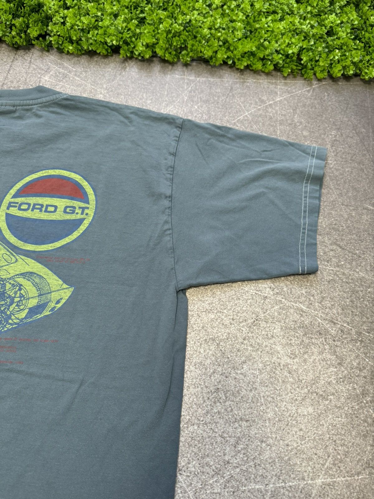 Ford × Mustang × Vintage Vintage Ford GT40 tee racing tshirty2k Size US XXL / EU 58 / 5 - 11 Thumbnail