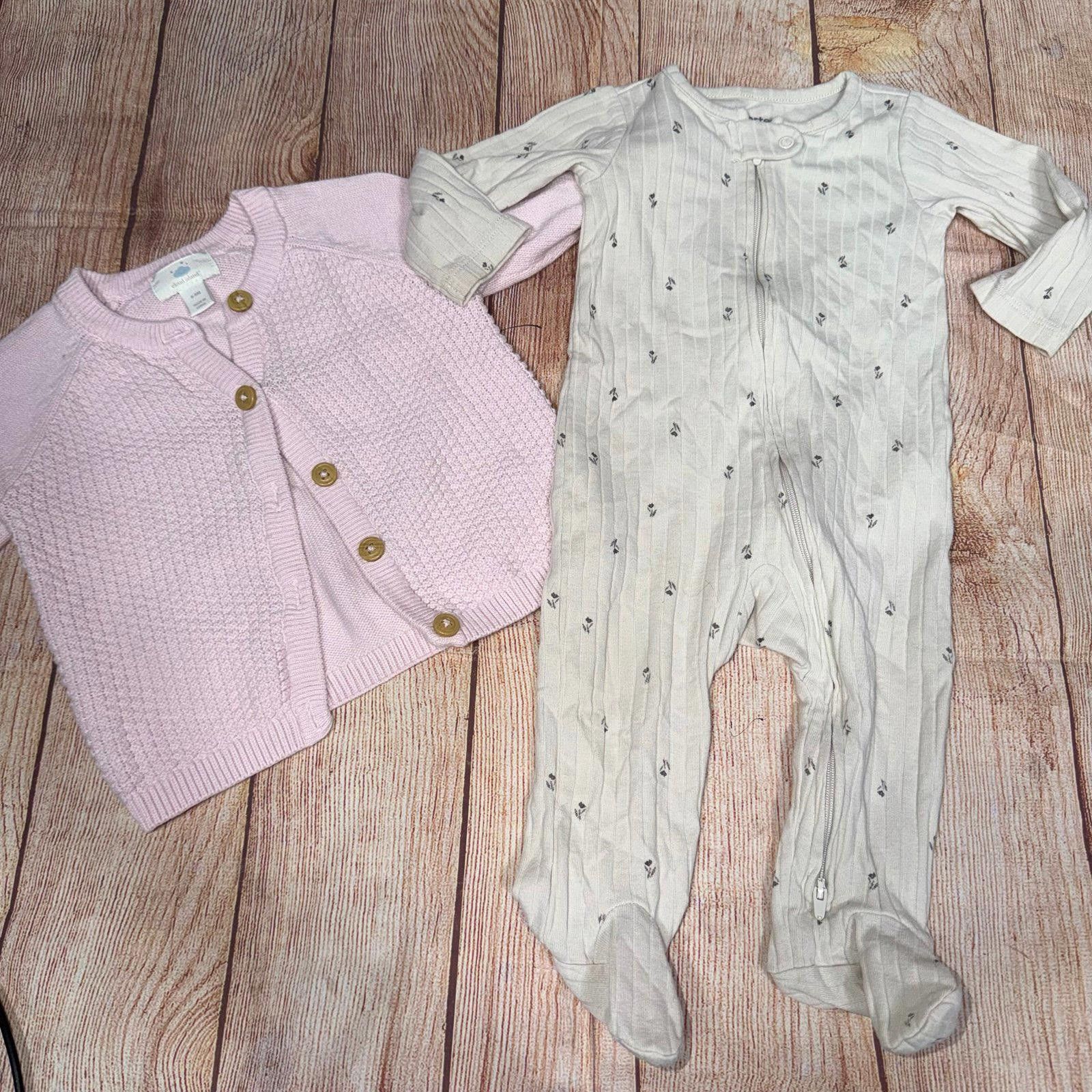 Other 6-9 Month Sweater and Sleeper Bundle Size ONE SIZE - 1 Thumbnail