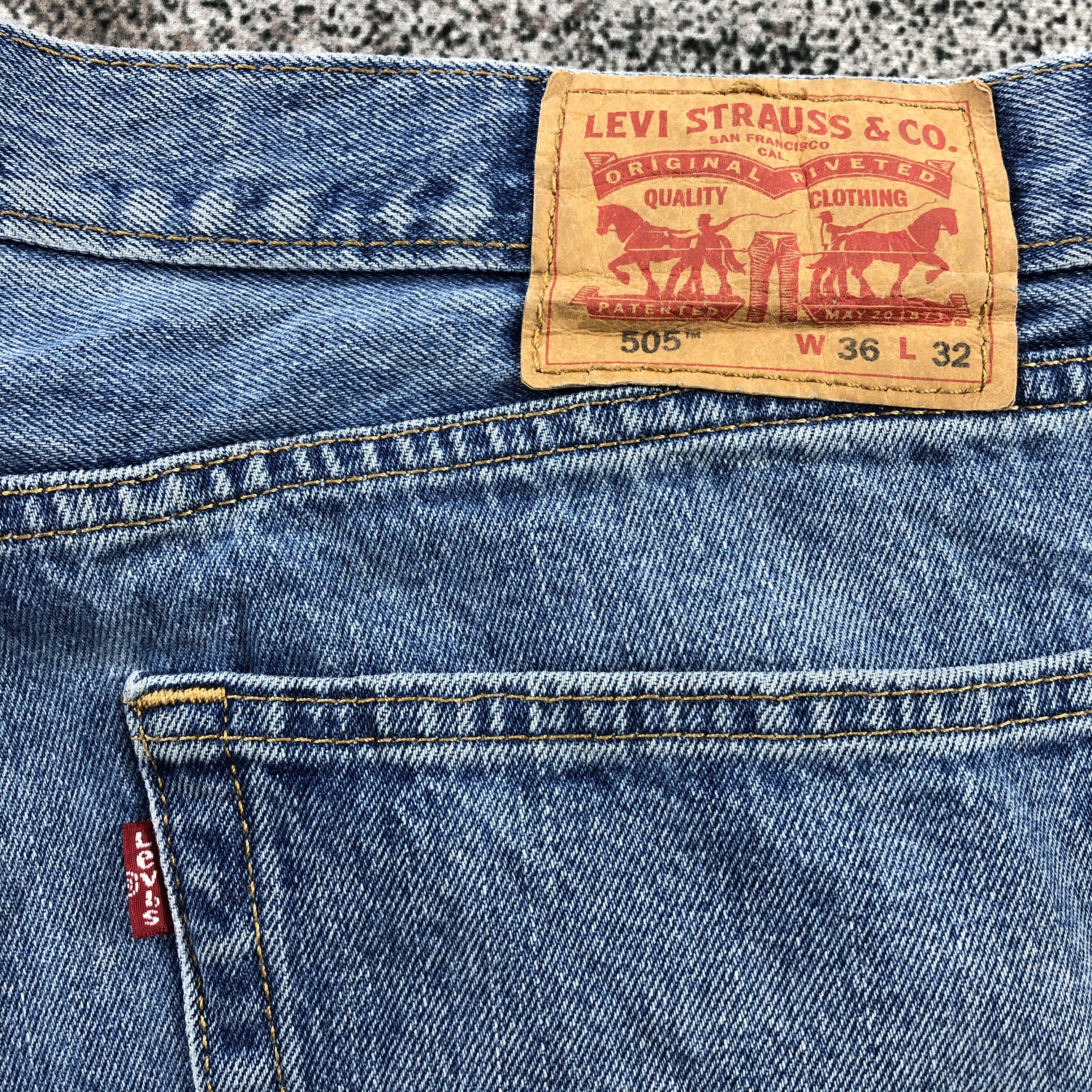 Levi's Vintage Levis 505 Jeans Faded Blue Medium Wash Denim Size US 36 / EU 52 - 5 Thumbnail