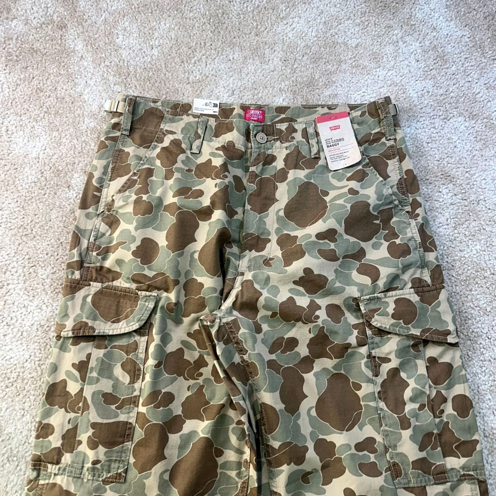 Levi's Levi's Cargo Pants Baggy Mens 34x30 Camo Brown Cotton Relaxed XX Cargo Baggy NWT Denim? Size US 34 / EU 50 - 2 Thumbnail