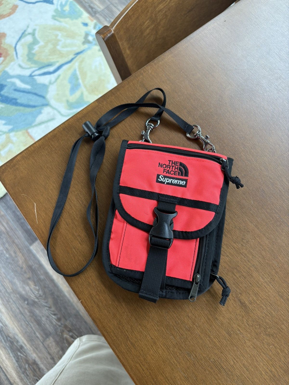 バッグ Supreme Shoulder Bag Black 22FW Supreme Shoulder Bag Ss 20 | Grailed
