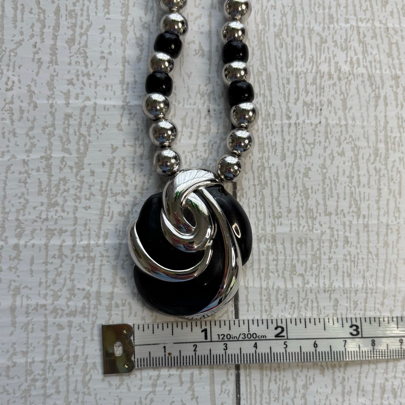 Other Vtg 1980s Napier Black & Silver Tone Swirled Disc Necklace Size ONE SIZE - 5 Thumbnail