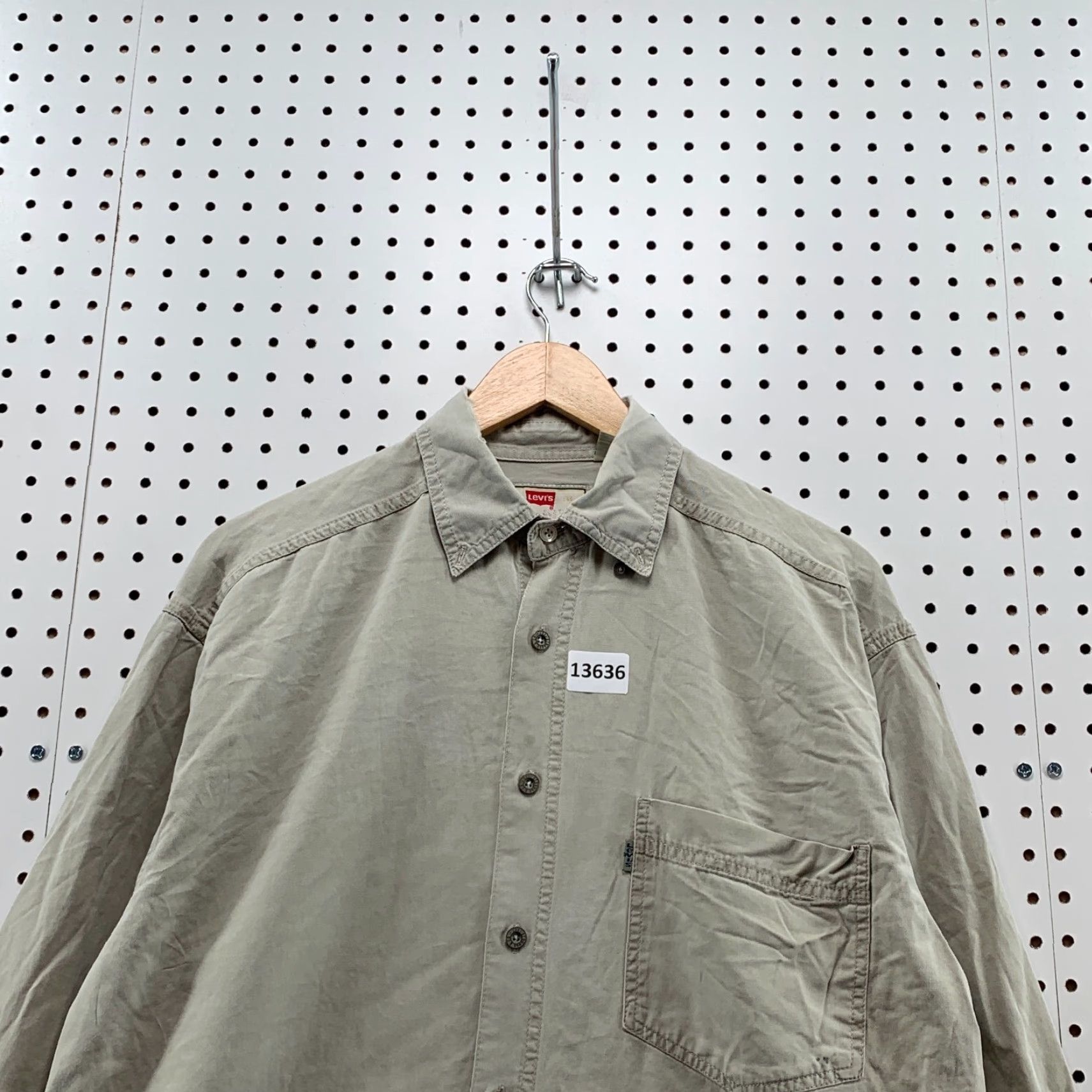 Levi's Levi's Shirt Adult Medium Brown Button-Down Long Sleeve Mens Size US M / EU 48-50 / 2 - 7 Thumbnail
