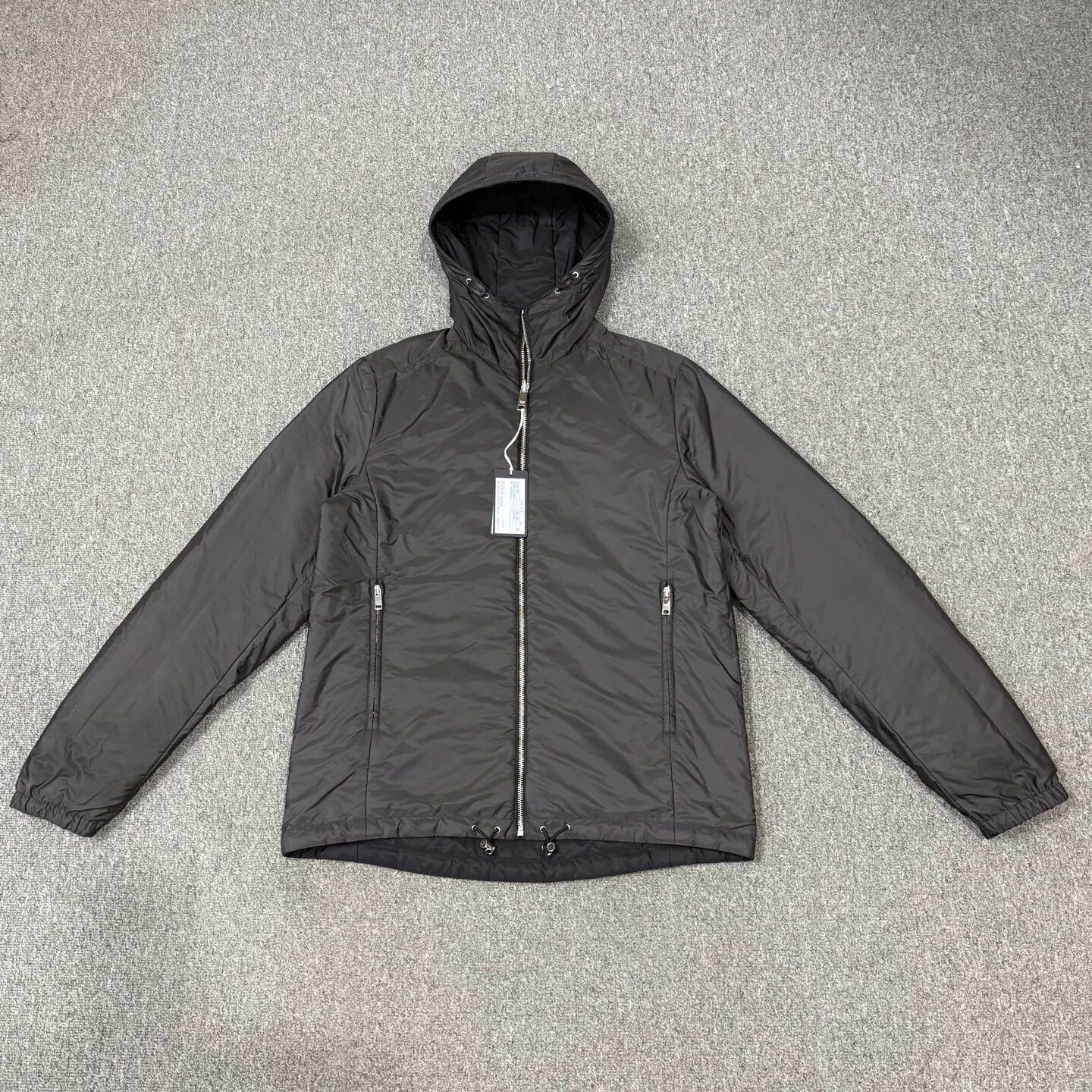 Prada Prada Reversible Black Triangle Logo Puffer 50 Size US M / EU 48-50 / 2 - 2 Thumbnail