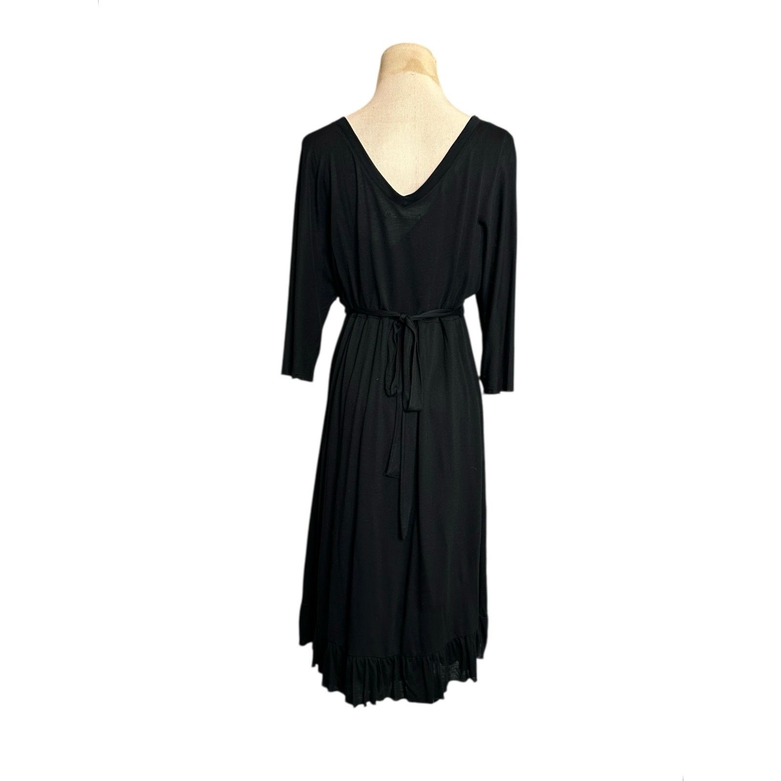 Velvet Velvet by Graham & Spencer Black Dress size Medium Size M / US 6-8 / IT 42-44 - 2 Thumbnail