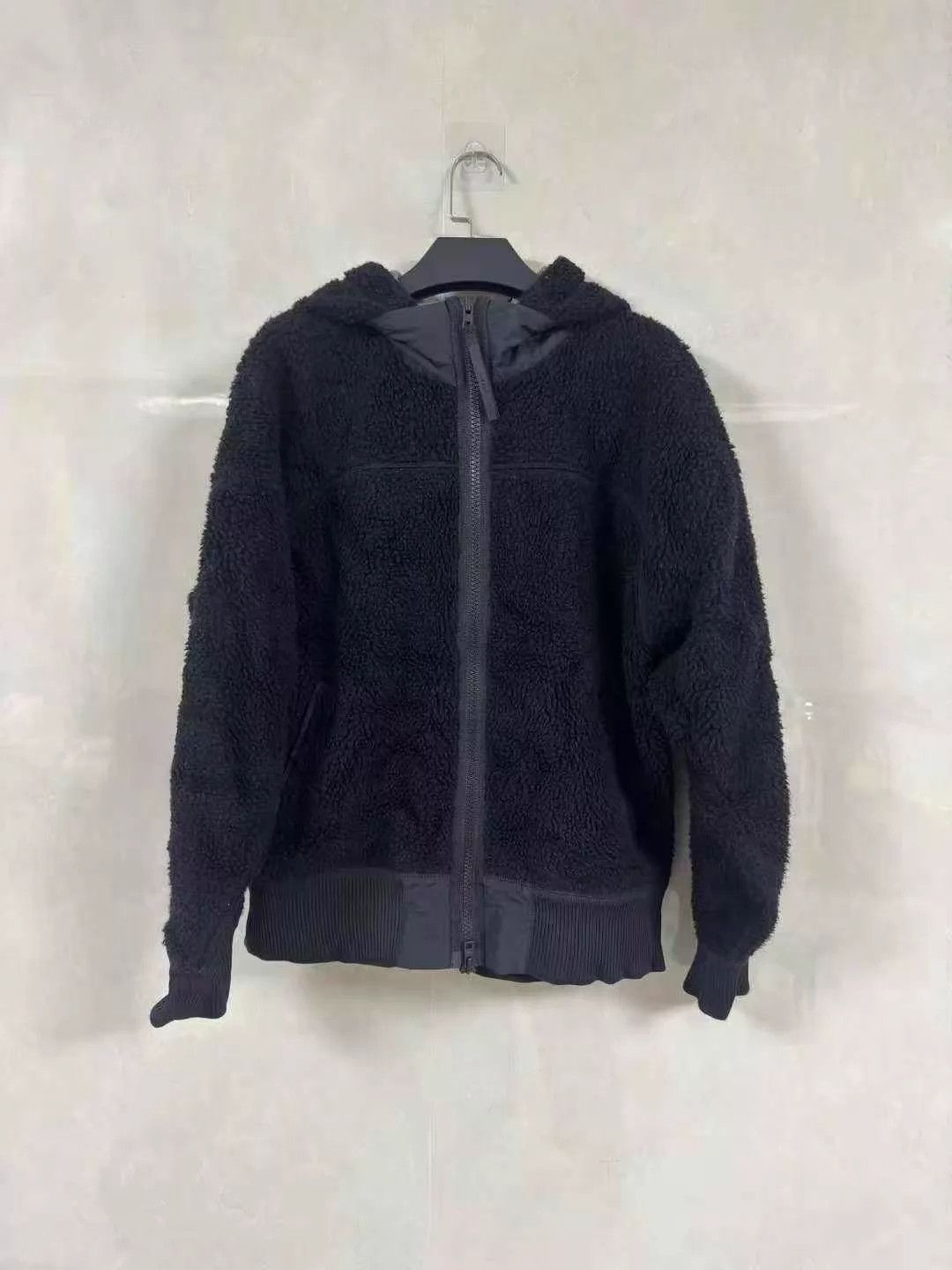 Canada Goose Canada Goose Fleece Jacket M Near Mint Size M / US 6-8 / IT 42-44 - 1 Thumbnail