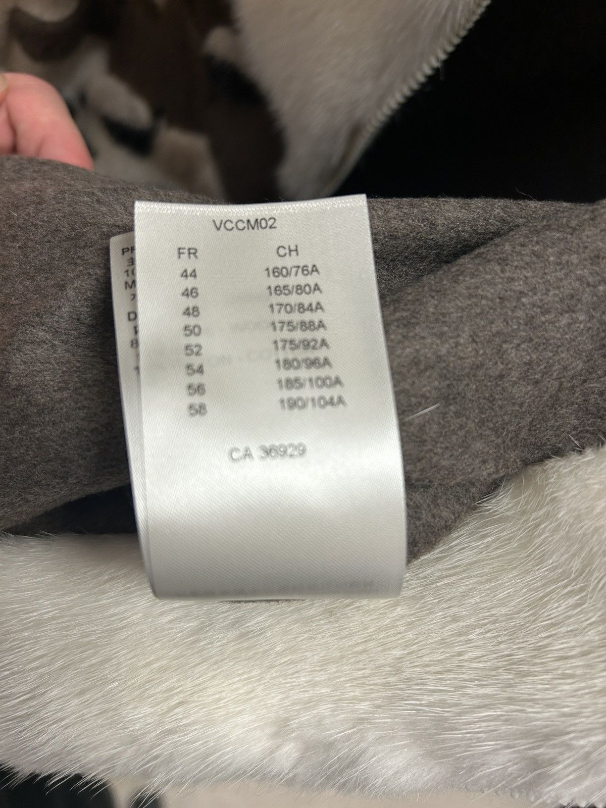 Louis Vuitton Louis Vuitton White and Brown Mink Jacket Size US L / EU 52-54 / 3 - 5 Thumbnail