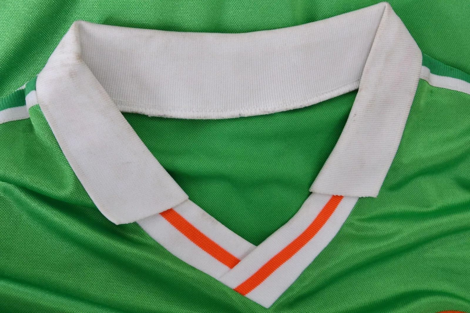 Adidas IRELAND 1988/1990 HOME FOOTBALL SHIRT ADIDAS SIZE L Size US L / EU 52-54 / 3 - 6 Thumbnail