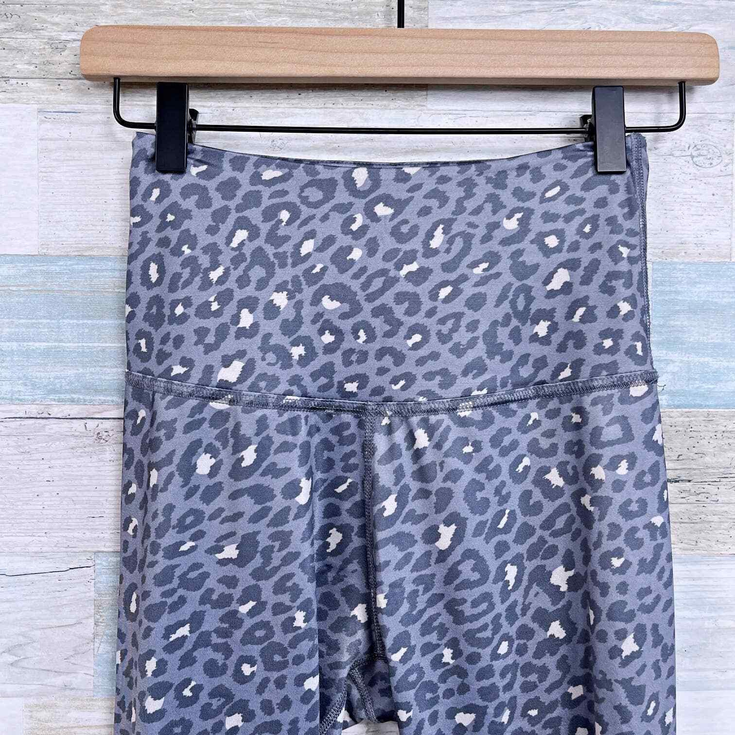 Beyond Yoga Beyond Yoga Leopard Lux Print High Waist Leggings Gray S Size 25" / US 0 / IT 36 - 2 Thumbnail