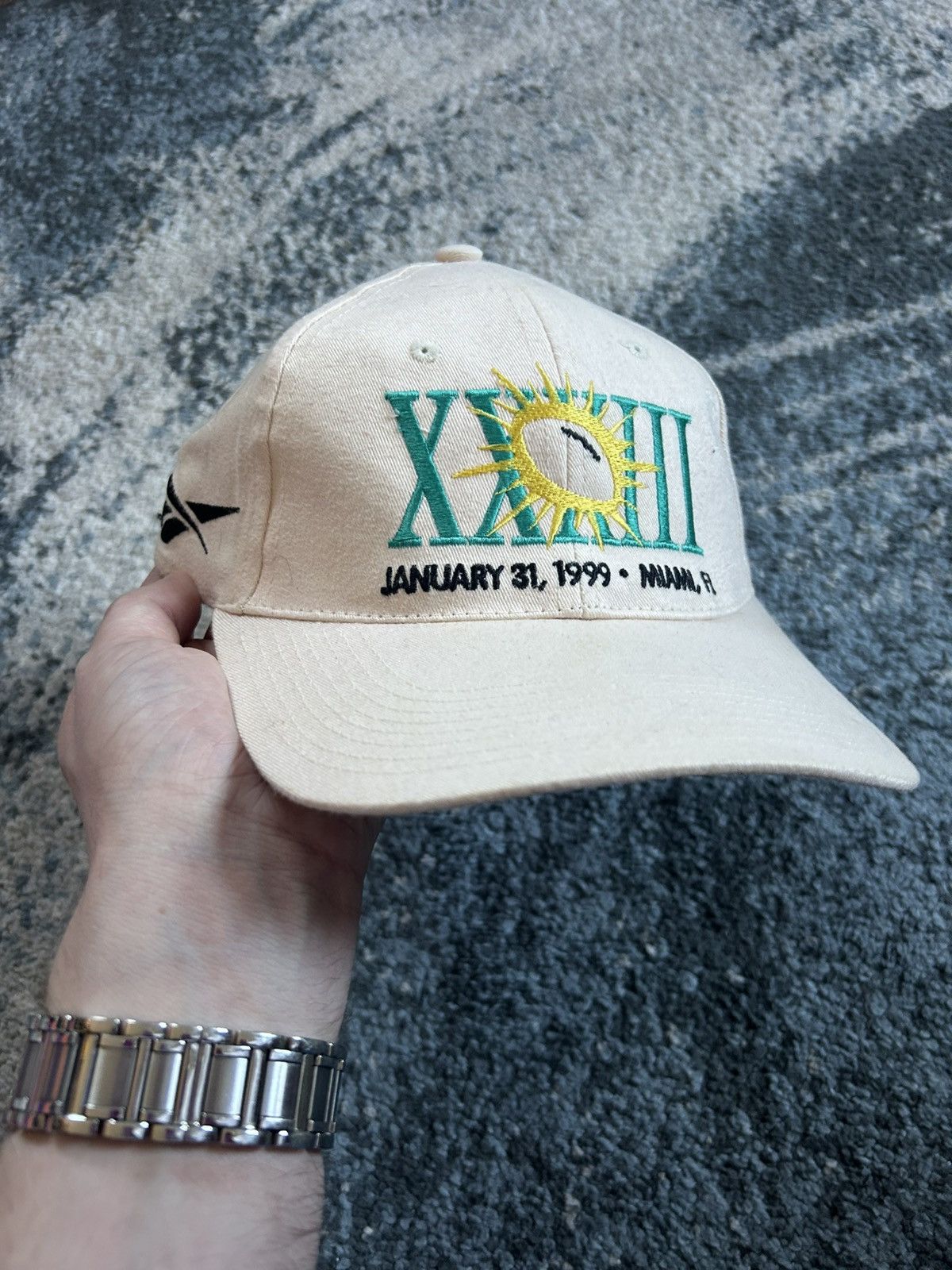 Reebok 1999 just for feet SUPER BOWL XXXiii MiAMi FLOCKED SNAPBACK Size ONE SIZE - 10 Thumbnail