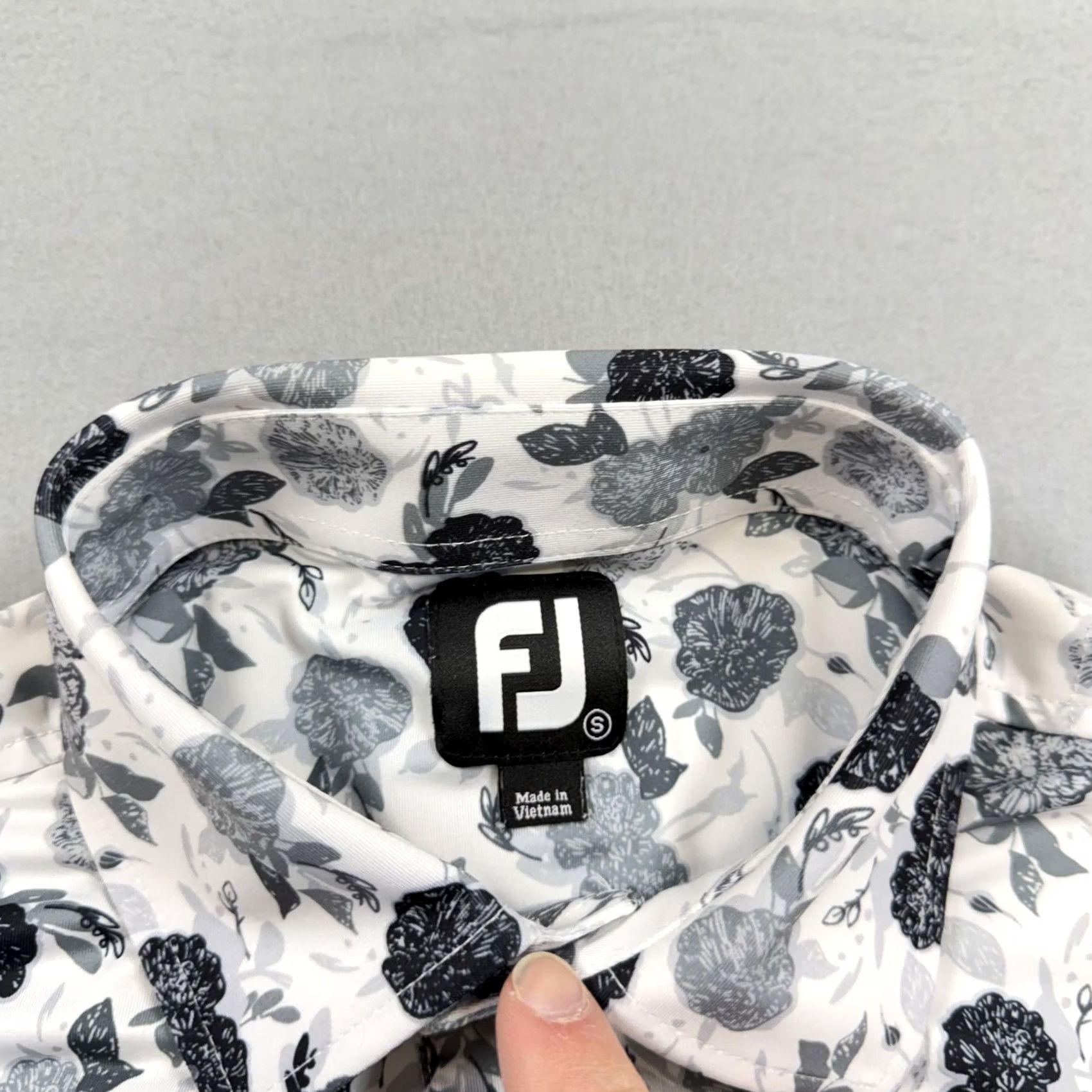 Footjoy FootJoy Golf Polo Shirt Mens S Floral Print Performance Short Sleeve Polo White Size US S / EU 44-46 / 1 - 3 Thumbnail