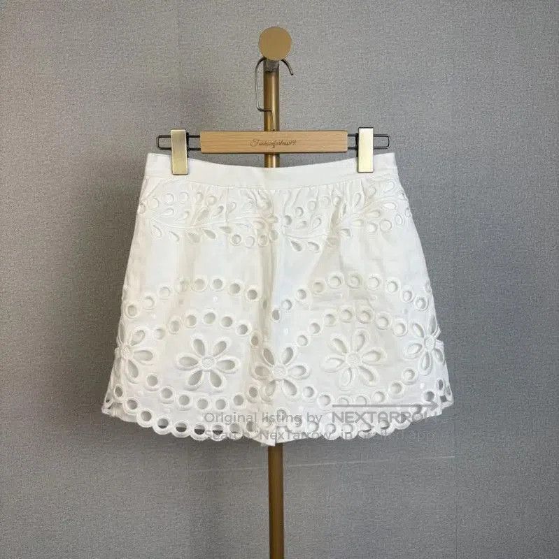 Valentino Valentino White Cotton Summer Skirt . Size 23" - 1 Thumbnail