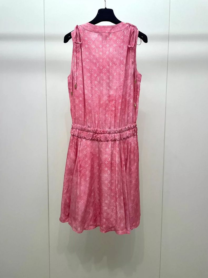 Louis Vuitton Louis Vuitton Silk Dress 2504-Nextarrow Size XS / US 0-2 / IT 36-38 - 3 Thumbnail
