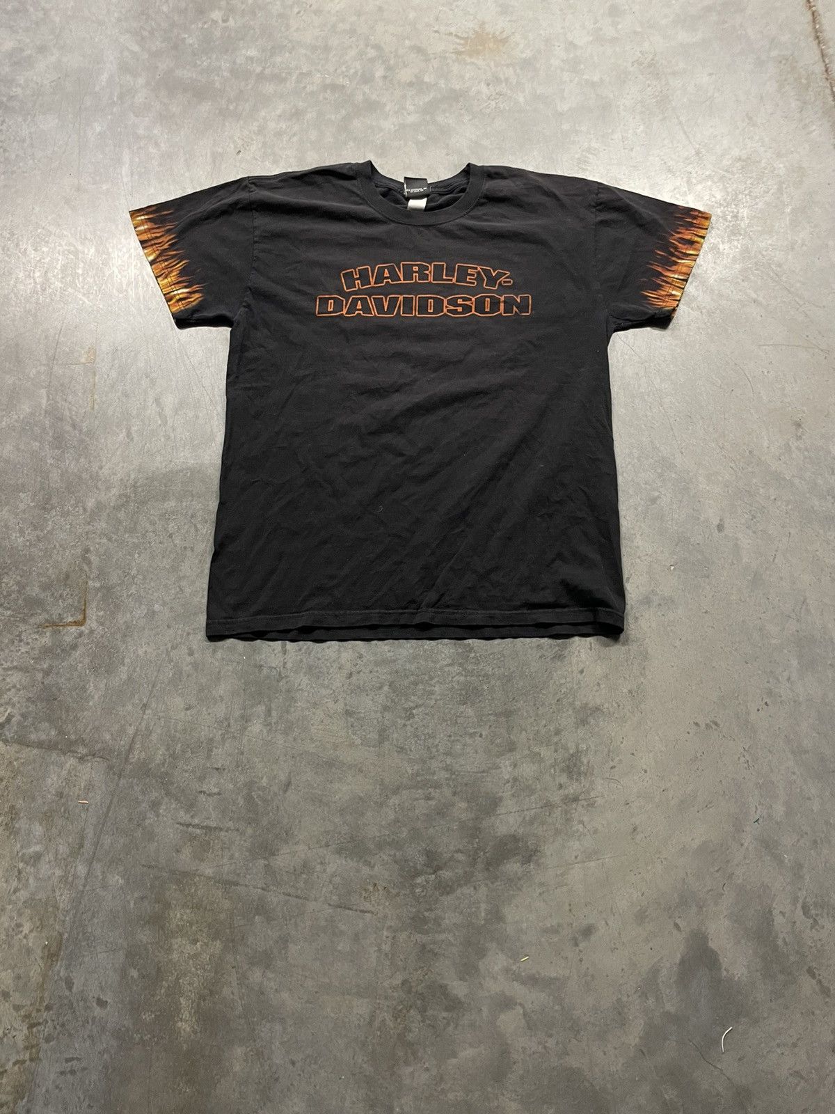 Vintage Y2K Harley Davidson Flame Sleeve Tee