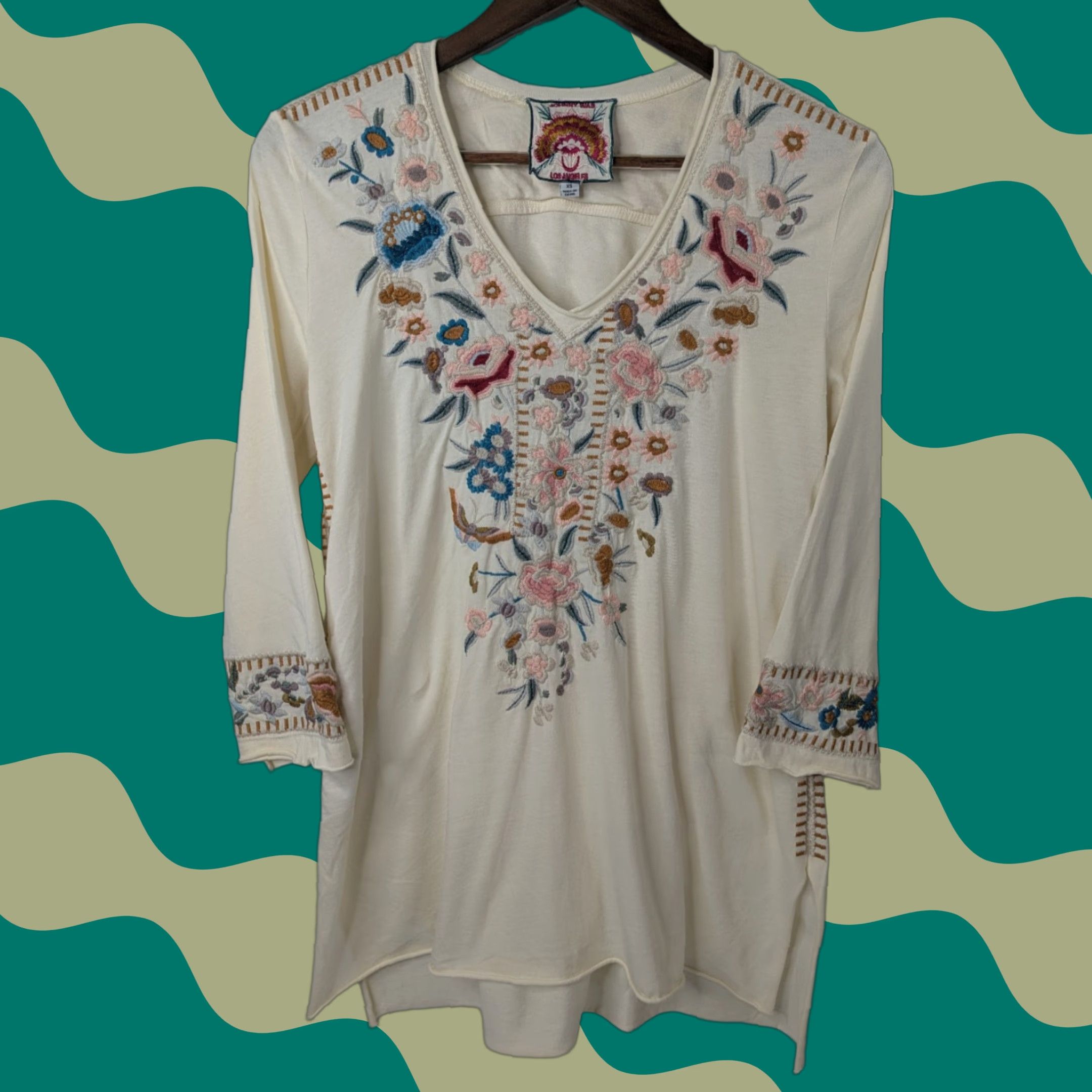 Johnny Was Johnny Was Floral Embroidered V-Neck 3/4 Sleeve Beige Tunic Top Boho Women's XS Shirt Size XS / US 0-2 / IT 36-38 - 1 Thumbnail