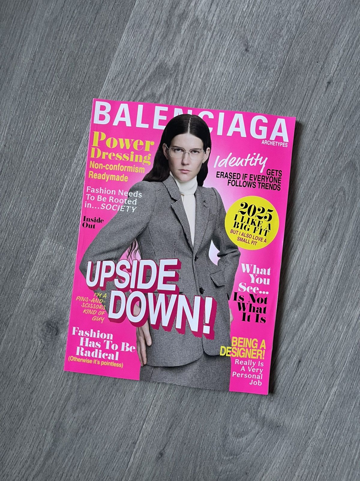 Balenciaga Architypes Magazine （非売品） BALENCIAGA - 限定品 Balenciaga Architypes Magazine 雑誌の