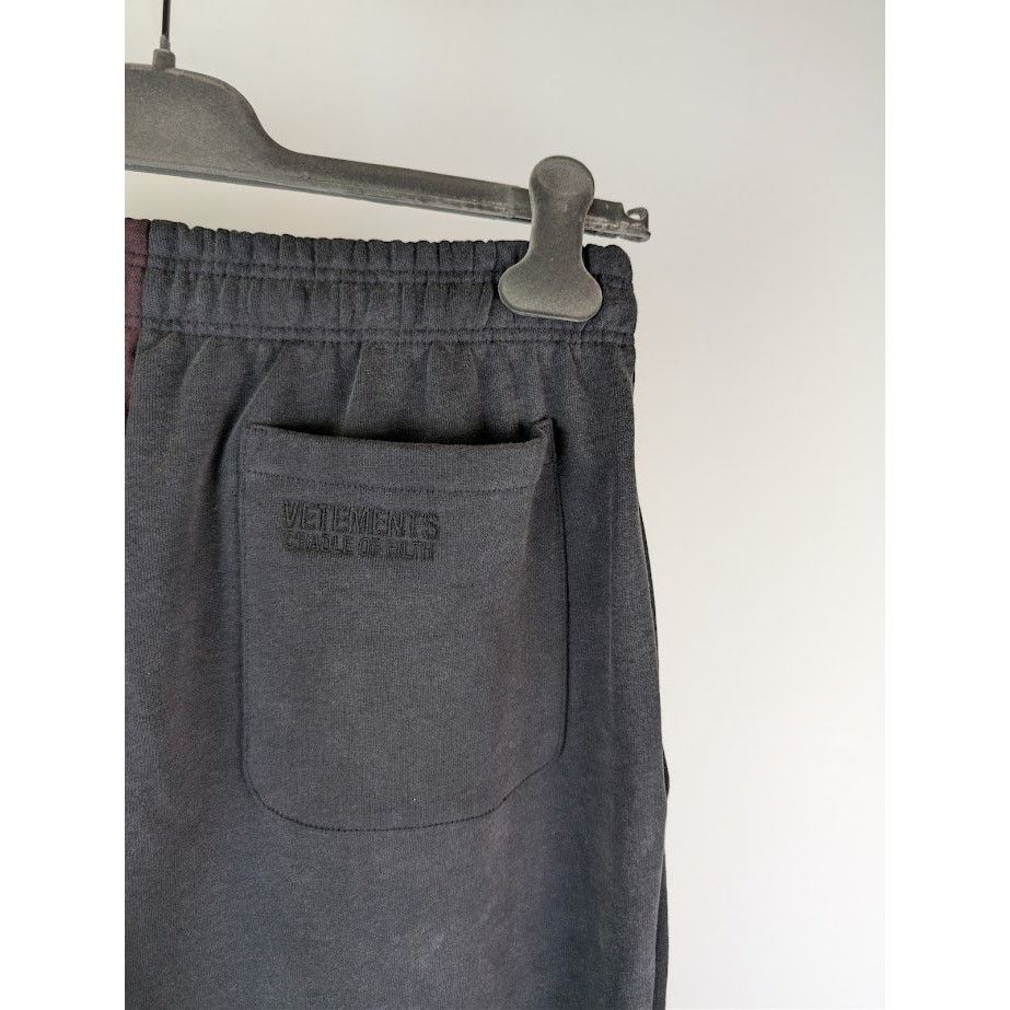 Vetements o1rshd1 Sweatpants & Joggers in Black/Burgundy Size US 32 / EU 48 - 15 Thumbnail