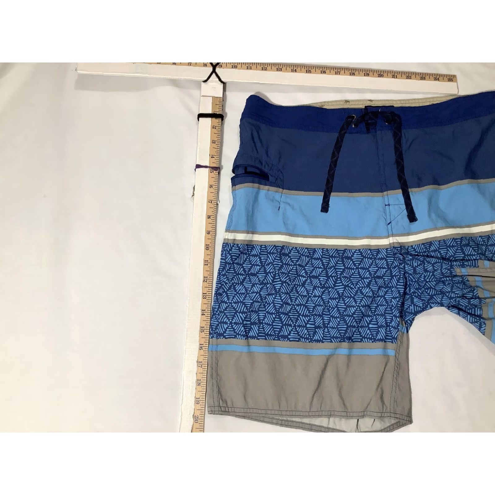 Patagonia Patagonia Board Shorts Mens 36 Blue Gray Stripe Geometric Swim Trunks Nylon Surf Bottom Mens Size US 36 / EU 52 - 7 Thumbnail