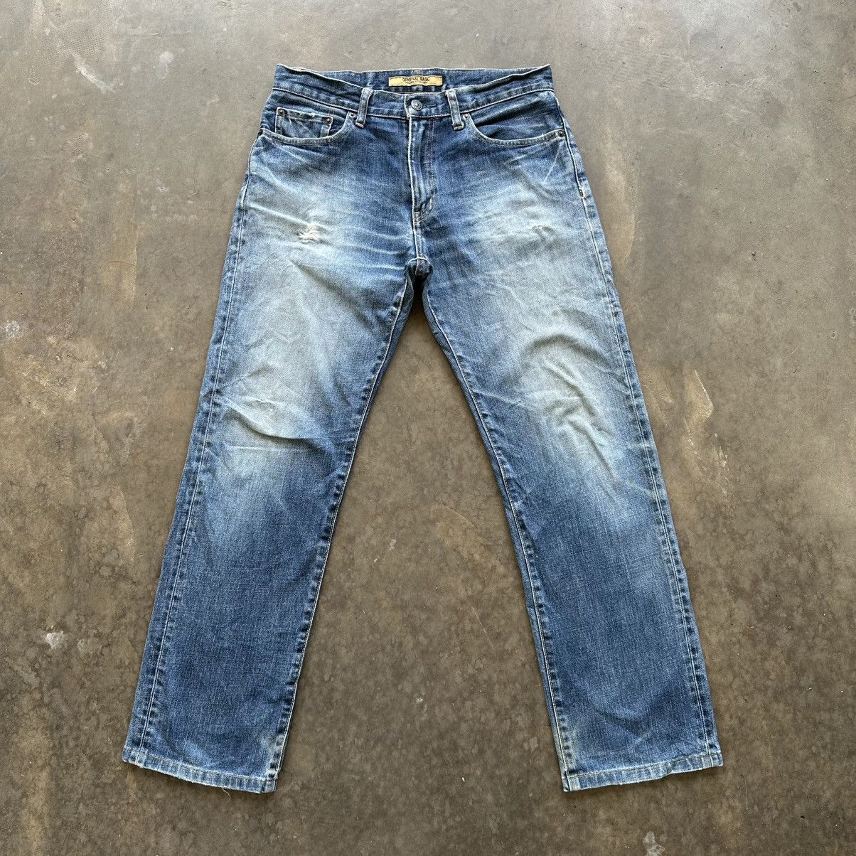 Japanese Brand Vintage Japanese Distressed Faded Denim Jean Pant W32 Size US 32 / EU 48 - 1 Thumbnail
