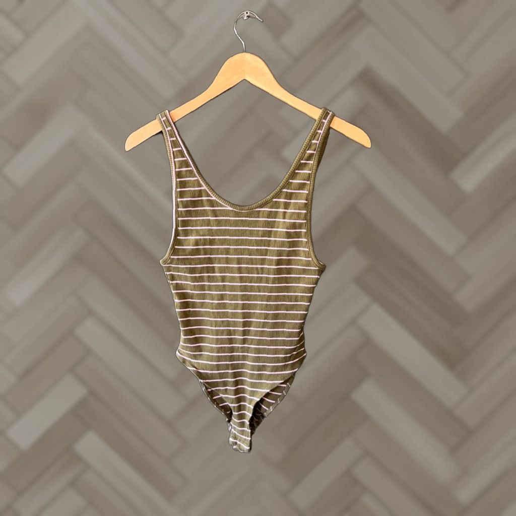 Vintage Out From Under Women Green Striped Bodysuit M Sleeveless Scoop Neck Regular Bodysuit, Women, Green, 90s? Size M / US 6-8 / IT 42-44 - 1 Thumbnail