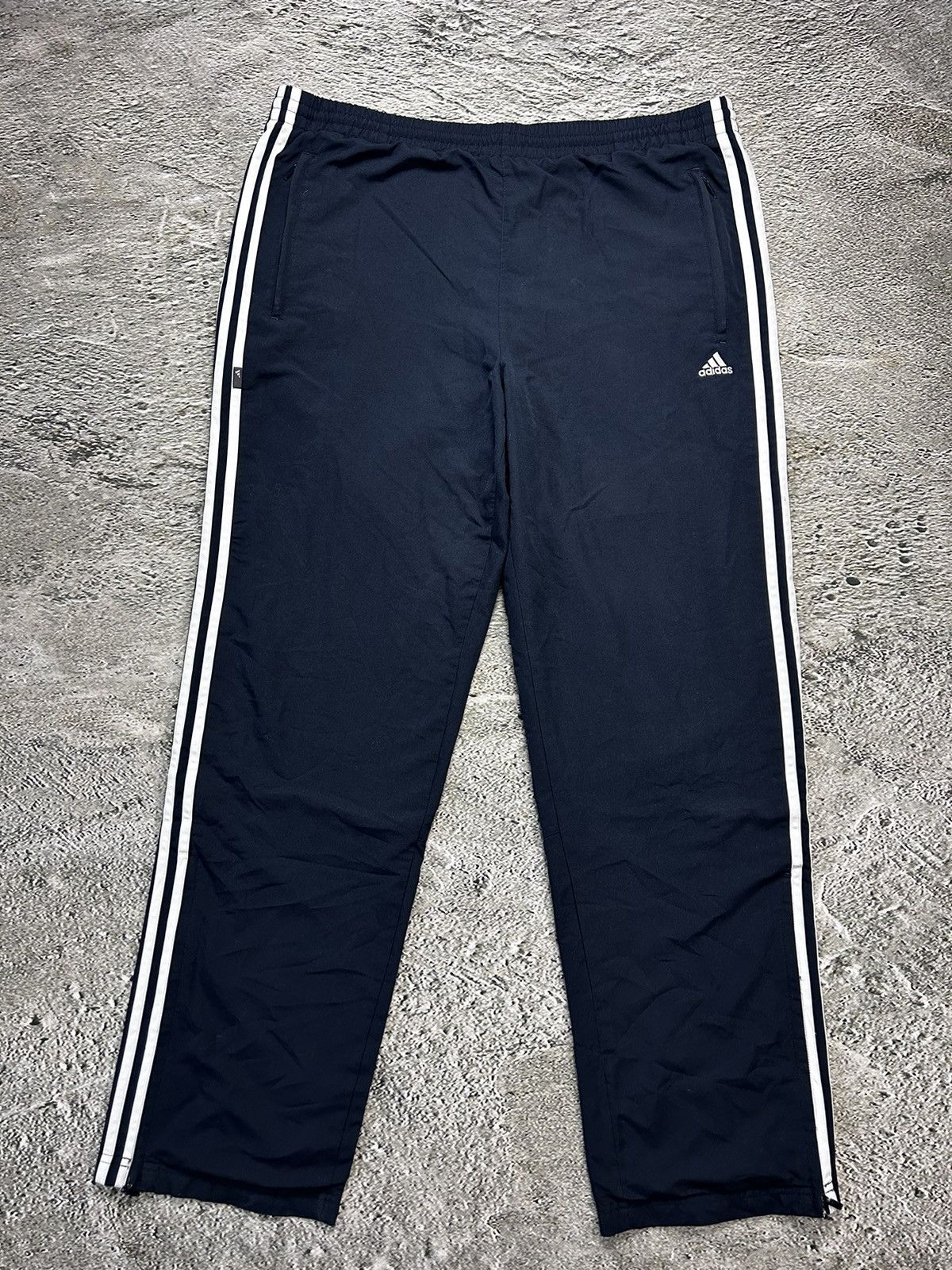 Adidas × Vintage Adidas vintage navy track pants small logo 2000s drill Y2K Size US 32 / EU 48 - 1 Thumbnail