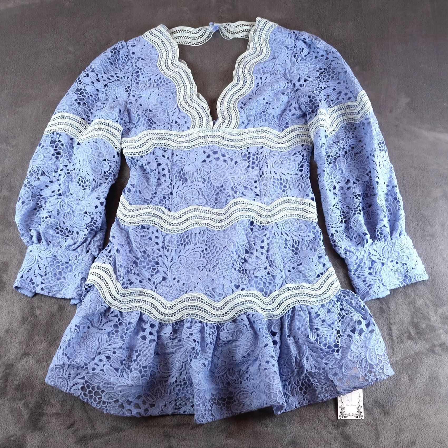 Vintage VINTAGE Gaëlle V-neck floral embroidered mini dress Size L Large Blue NWT MSRP 77 Size L / US 10 / IT 46 - 2 Thumbnail