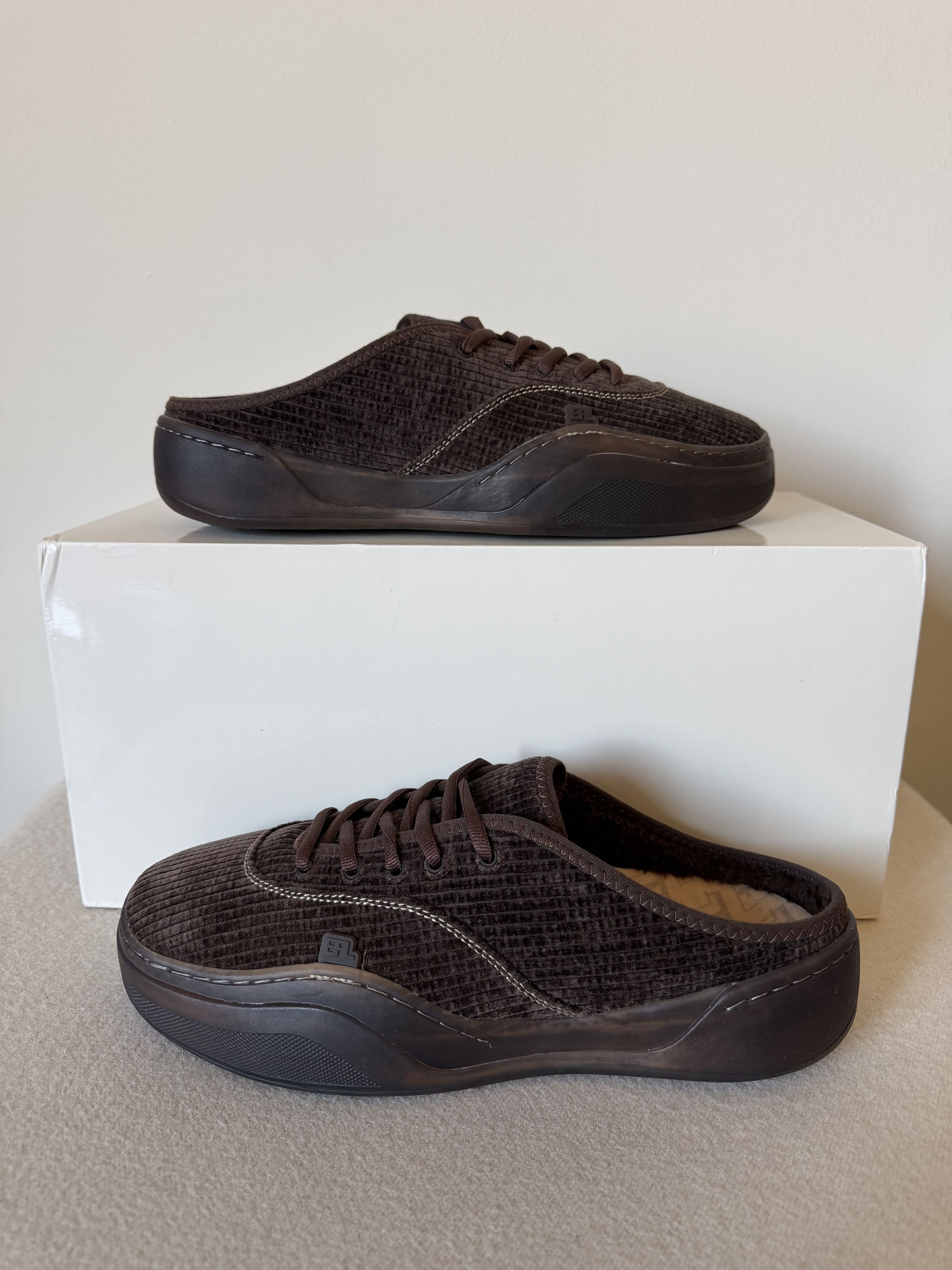 ERL ERL Camino Mules in Mud Brown Corduroy Size US 10 / EU 43 - 2 Thumbnail