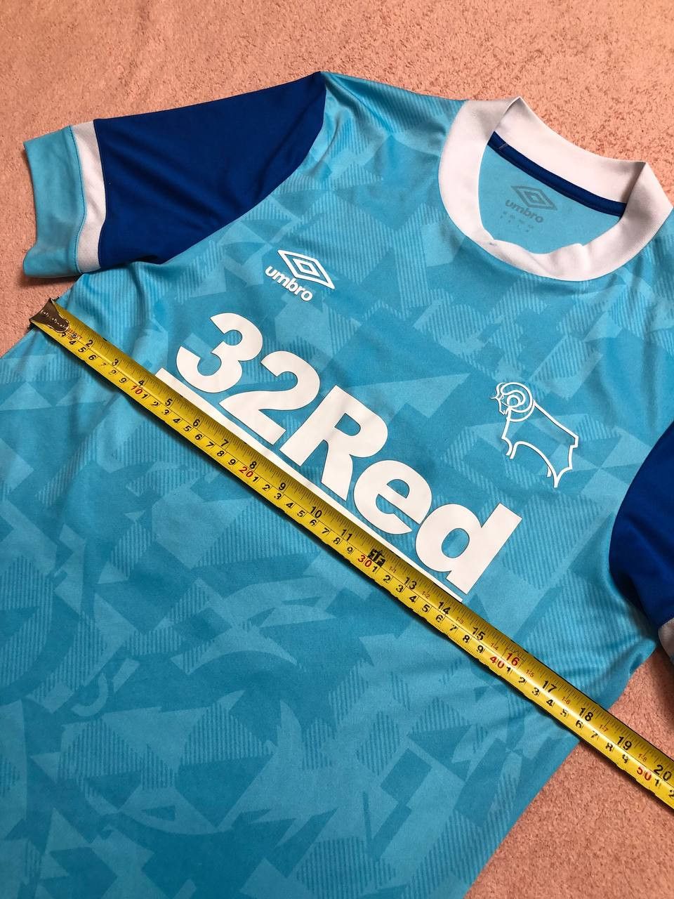 Umbro Umbro Derby County 2021-2022 Away Football Jersey Size M Size US M / EU 48-50 / 2 - 8 Thumbnail