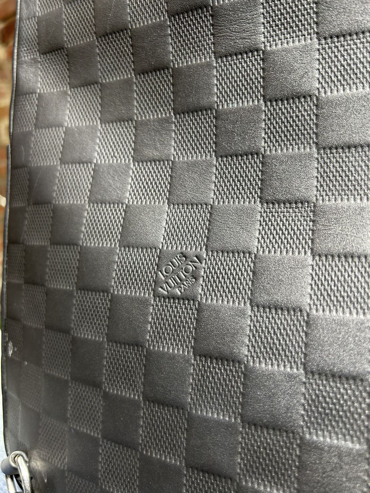 Louis Vuitton Louis Vuitton Black Sling Bag Size ONE SIZE - 6 Thumbnail