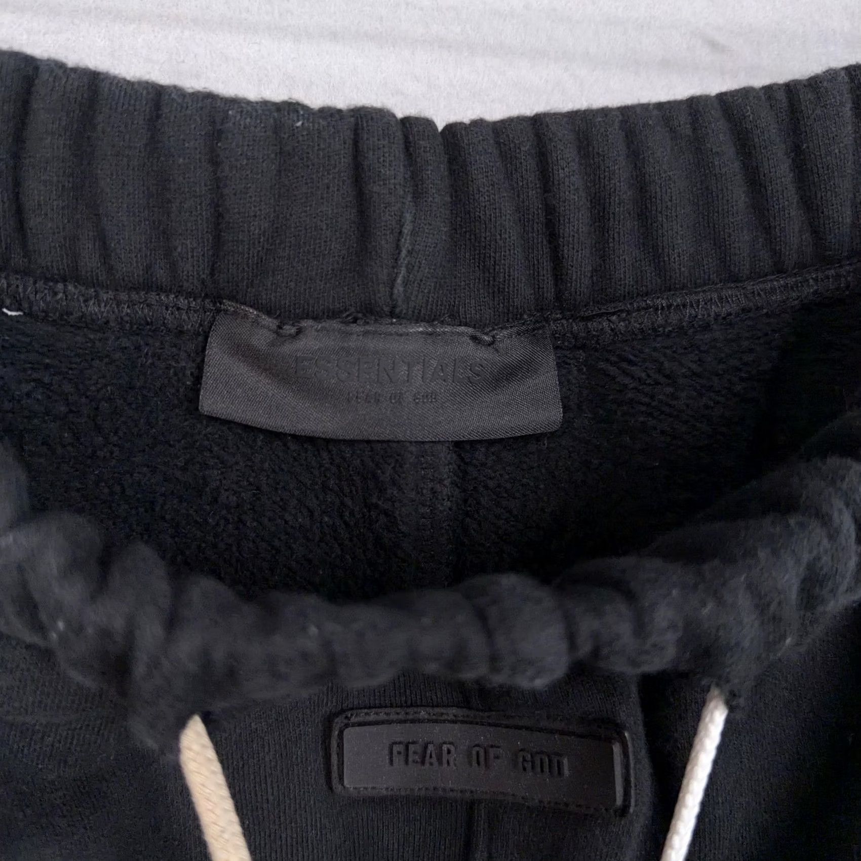 Fear of God Fear of God Pants Womens XL Black Essentials Women Fleece Sweatpants Joggers Streetwear Size 40" / US 18 - 7 Thumbnail