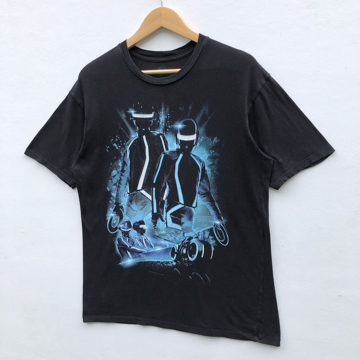Disney Vintage Disney Merchandise Tron Legacy Daft Punk Shirt Size US M / EU 48-50 / 2 - 3 Thumbnail
