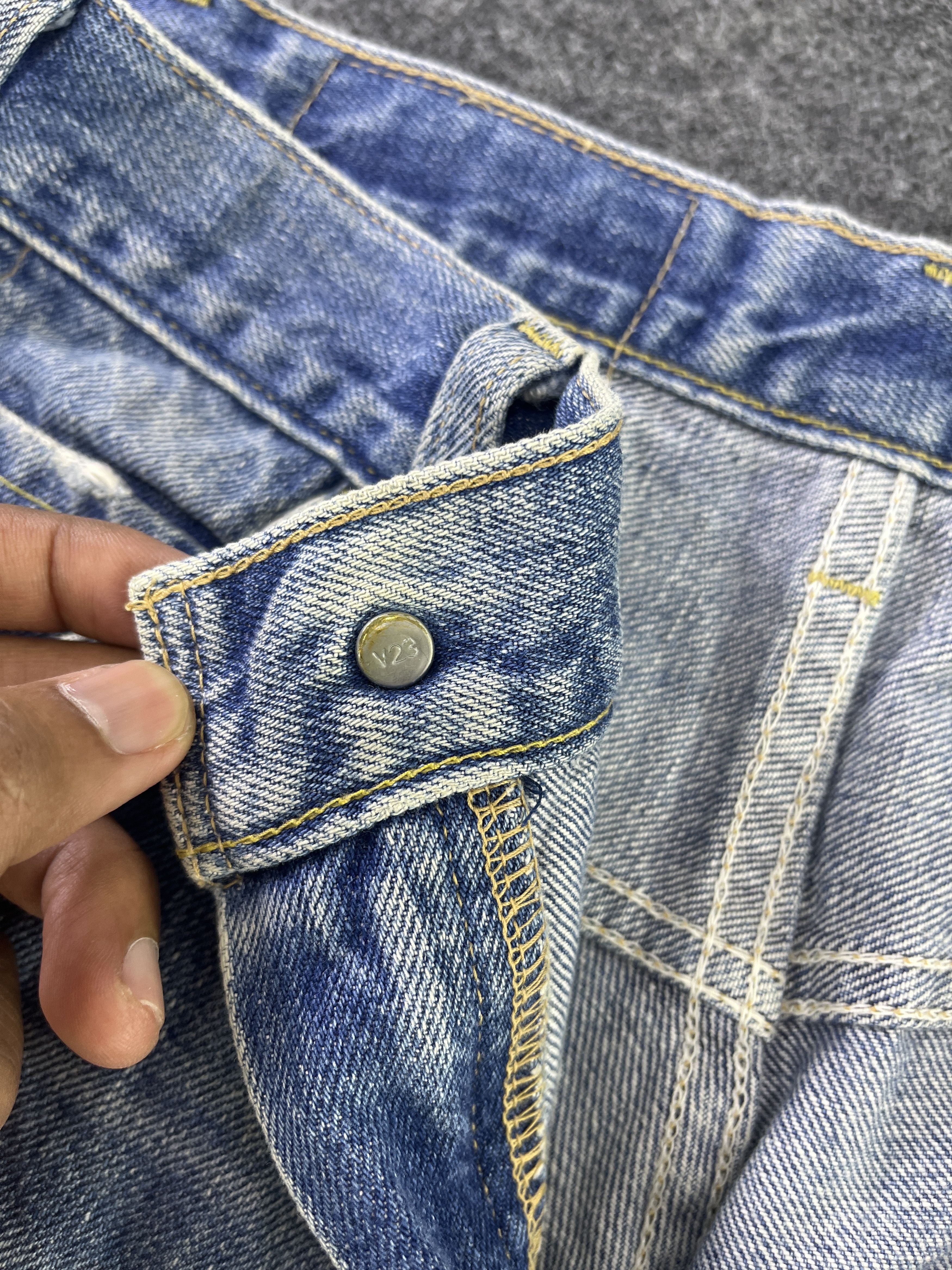 Levi's Vintage Levis 519 Distressed Jeans - J964 Size US 31 - 13 Thumbnail