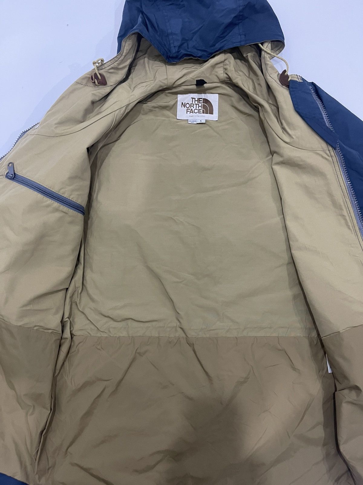 The North Face This is a vintage The North Face down parka in blue with Size US L / EU 52-54 / 3 - 4 Thumbnail