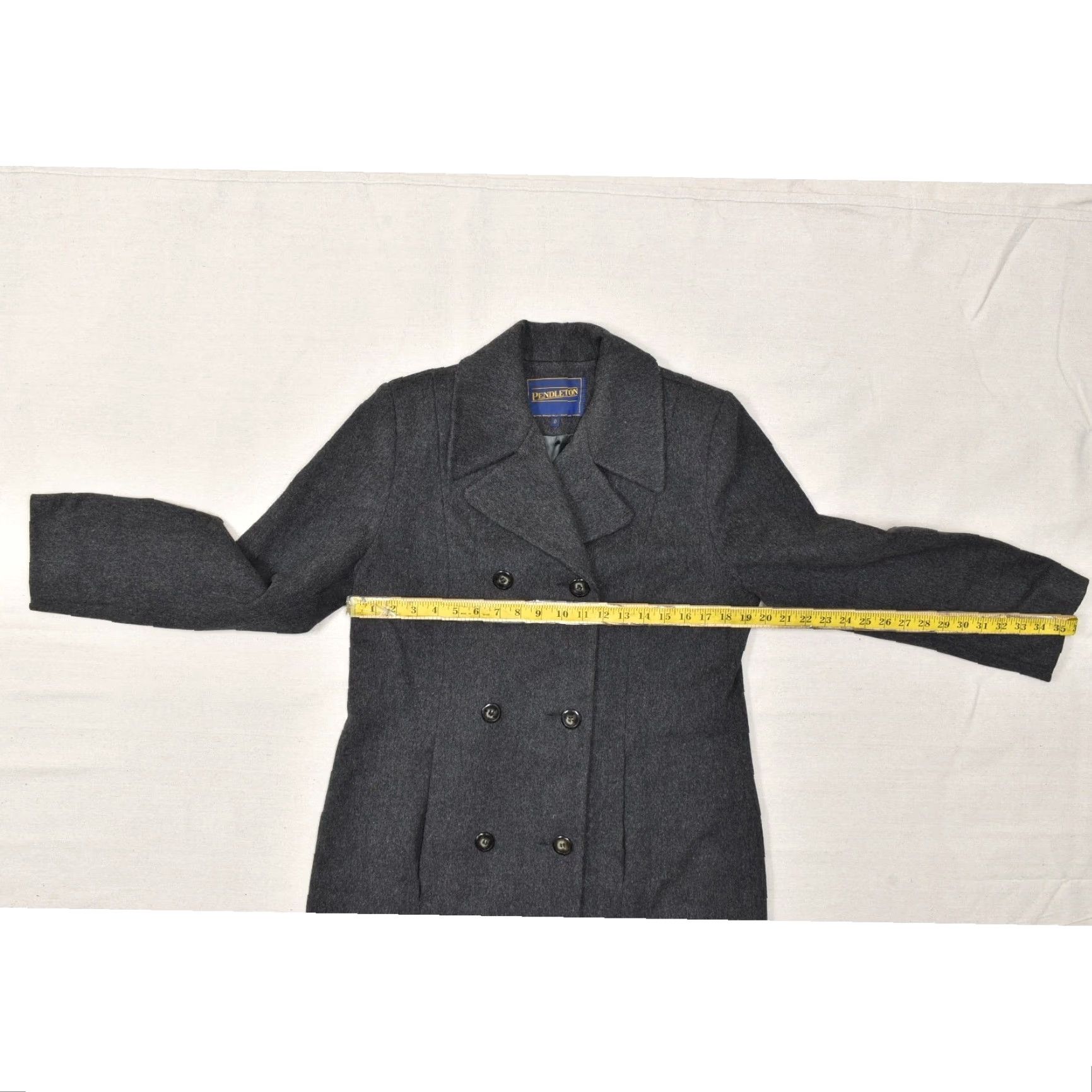 Pendleton Pendleton Women’s Gray Wool Double Breasted Peacoat Regular Size 10 Solid Coat, Wool, Gray, Pendleton, Pea Coat, Coat, Regular, Women, 10 Size L / US 10 / IT 46 - 4 Thumbnail